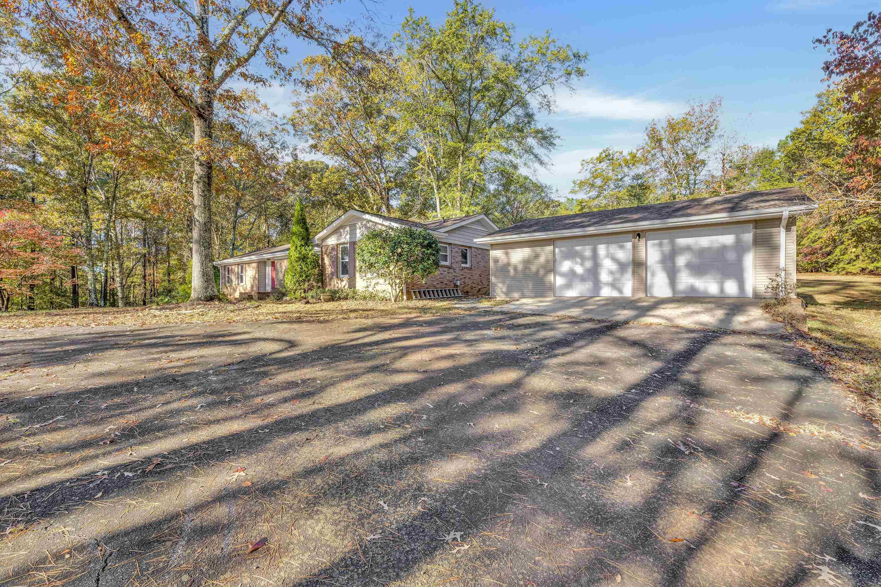 Woodruff, South Carolina, 29388, United States, 3 Bedrooms Bedrooms, ,2 BathroomsBathrooms,Residential,For Sale,1985035