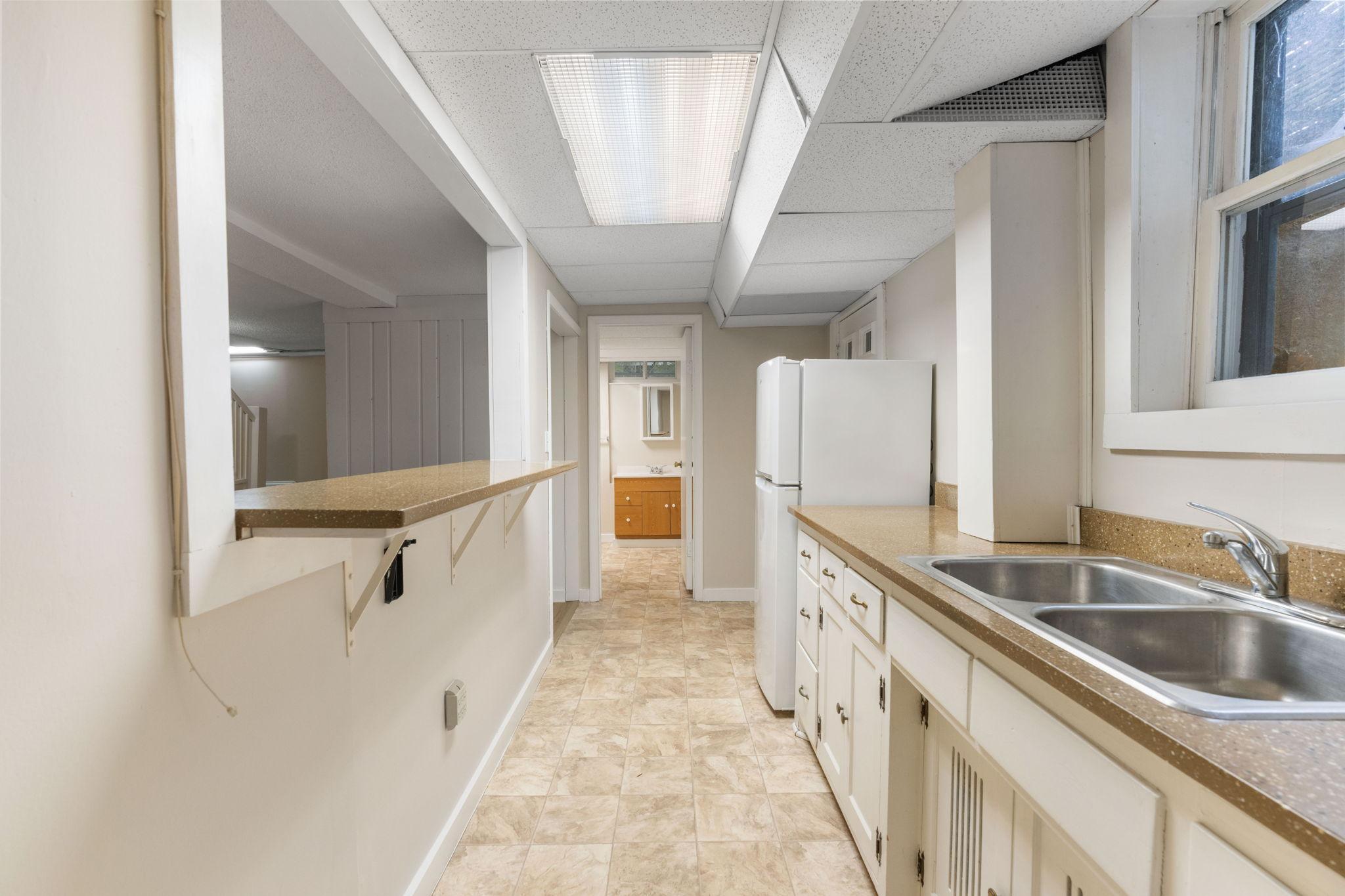 Minneapolis, Minnesota, 55404, United States, 6 Bedrooms Bedrooms, ,1 BathroomBathrooms,Residential,For Sale,1964958