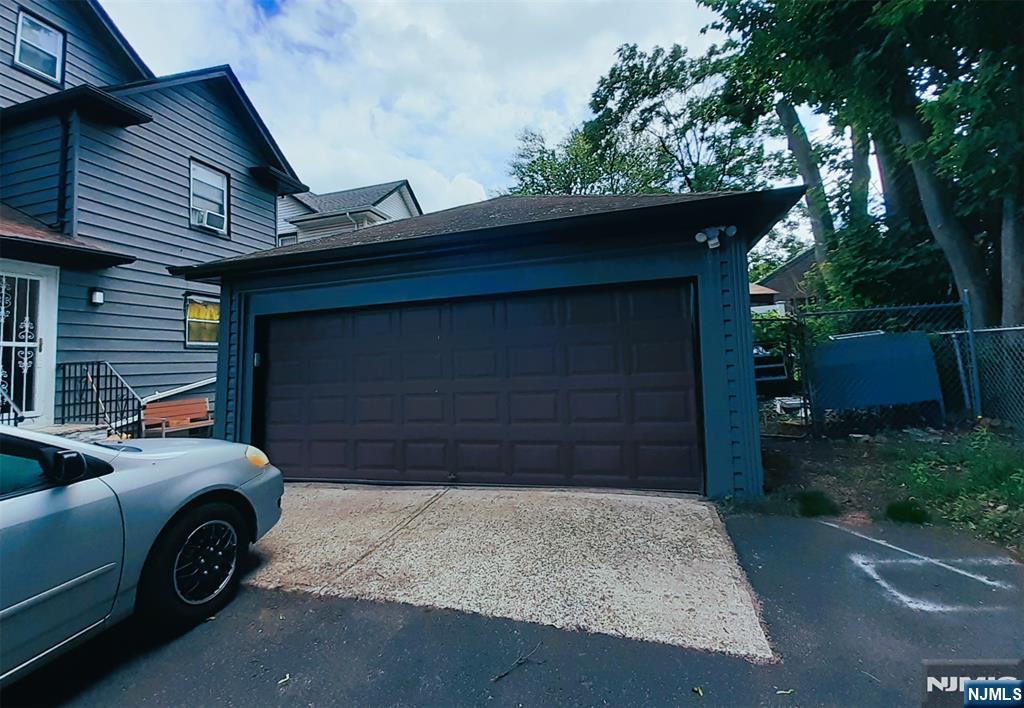 Paterson, New Jersey, 07504, United States, 5 Bedrooms Bedrooms, ,5 BathroomsBathrooms,Residential,For Sale,1837815