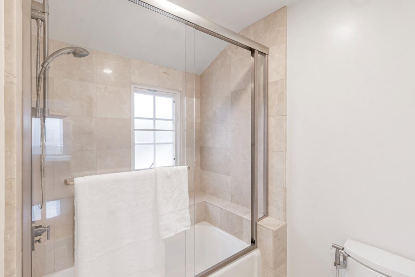 San Carlos, California, 94070, United States, 5 Bedrooms Bedrooms, ,5 BathroomsBathrooms,Residential,For Sale,1700172