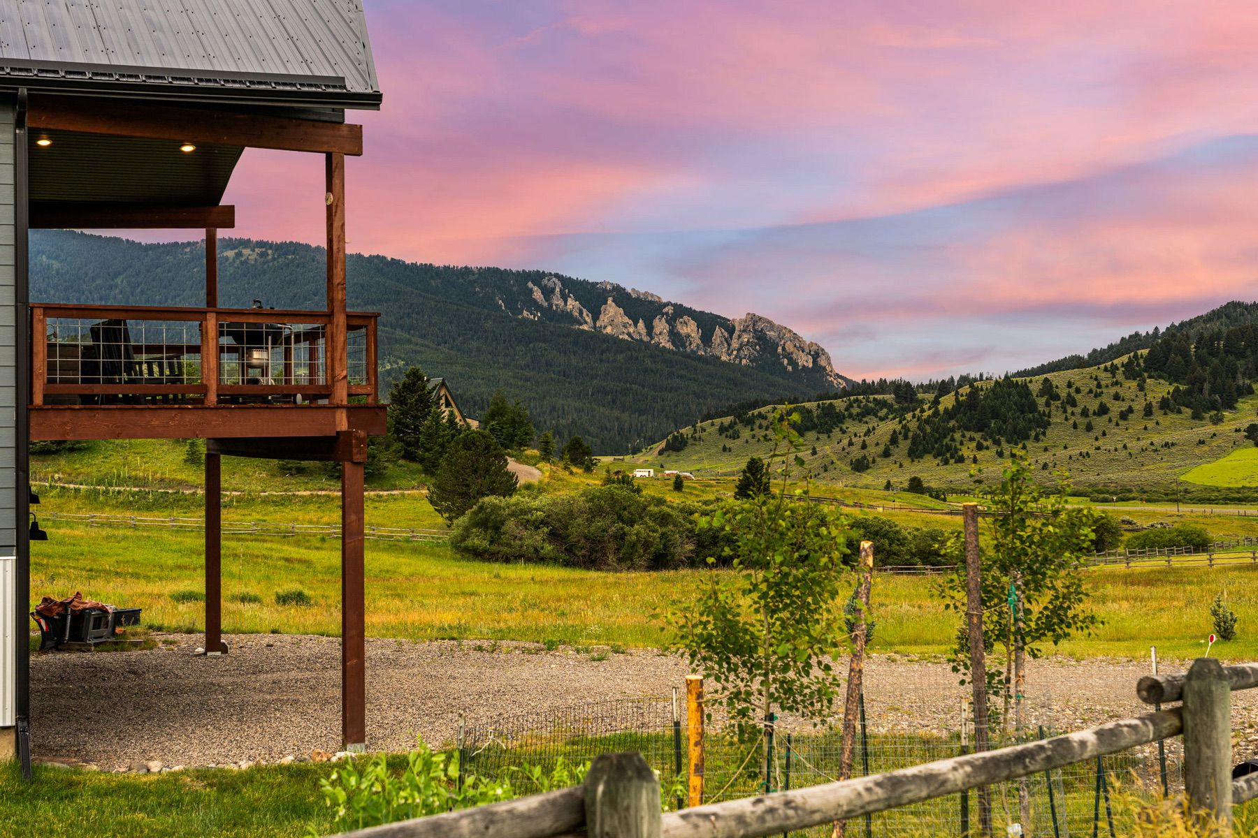  215 Timberline Creek Dr - 物件實景