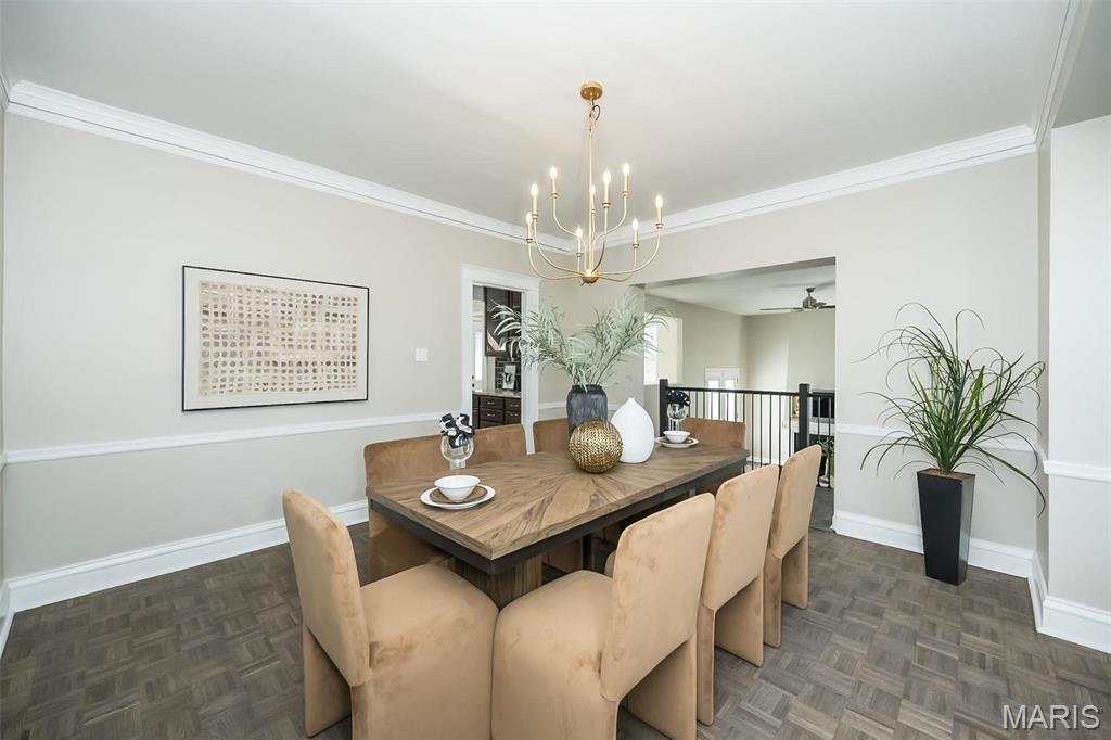 St Louis, Missouri, 63105, United States, 4 Bedrooms Bedrooms, ,4 BathroomsBathrooms,Residential,For Sale,1901233