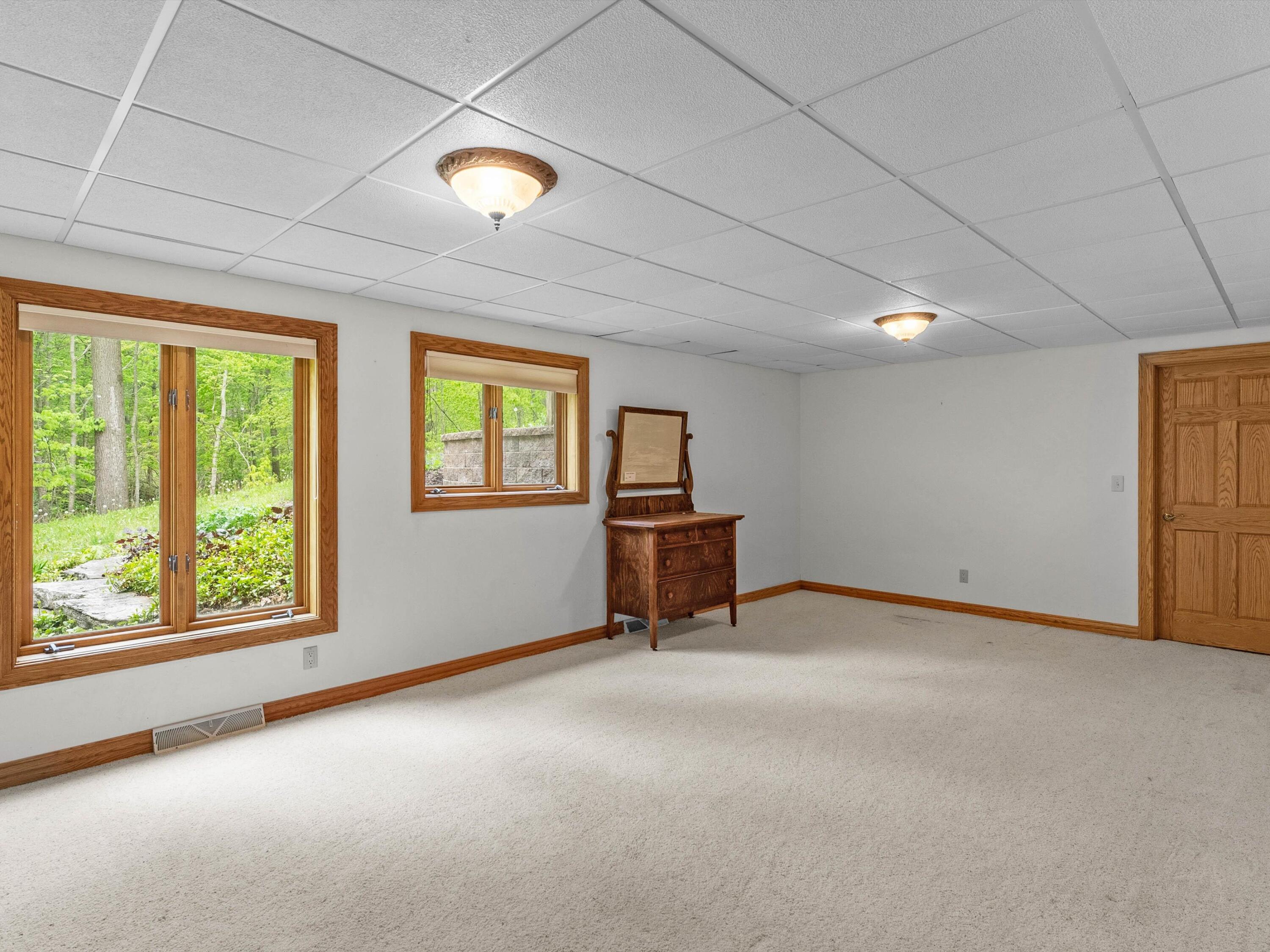 Eaton, Wisconsin, 54245, United States, 3 Bedrooms Bedrooms, ,4 BathroomsBathrooms,Residential,For Sale,1926569