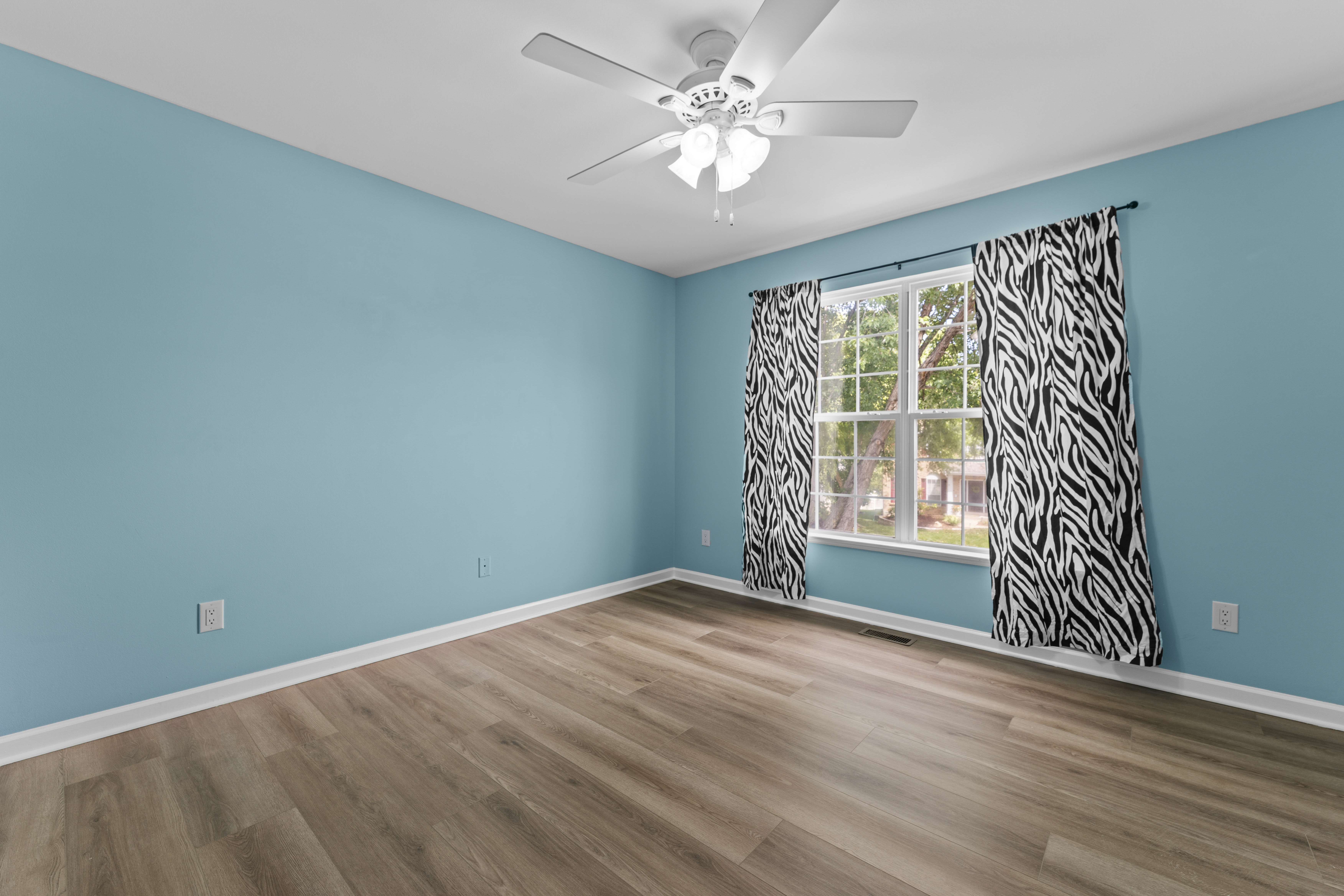  Beautifully maintained 2-story home. - 物件實景
