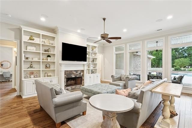 Madisonville, Louisiana, 70447, United States, 4 Bedrooms Bedrooms, ,6 BathroomsBathrooms,Residential,For Sale,1921490