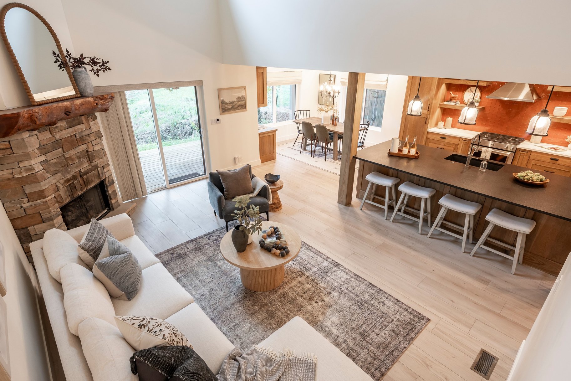  Updated Townhome in Ptarmigan’s Best Location with Ski Run Views - 物件實景