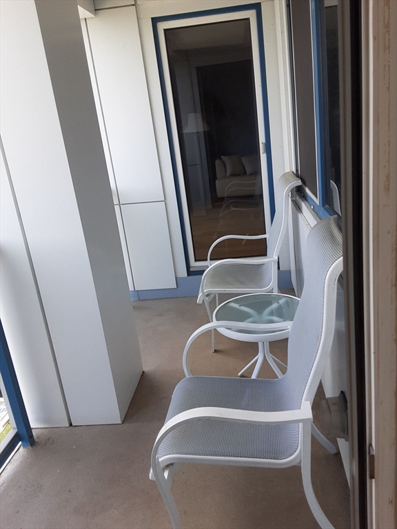 Quincy, Massachusetts, 02171, United States, 2 Bedrooms Bedrooms, ,2 BathroomsBathrooms,Residential,For Sale,2009076