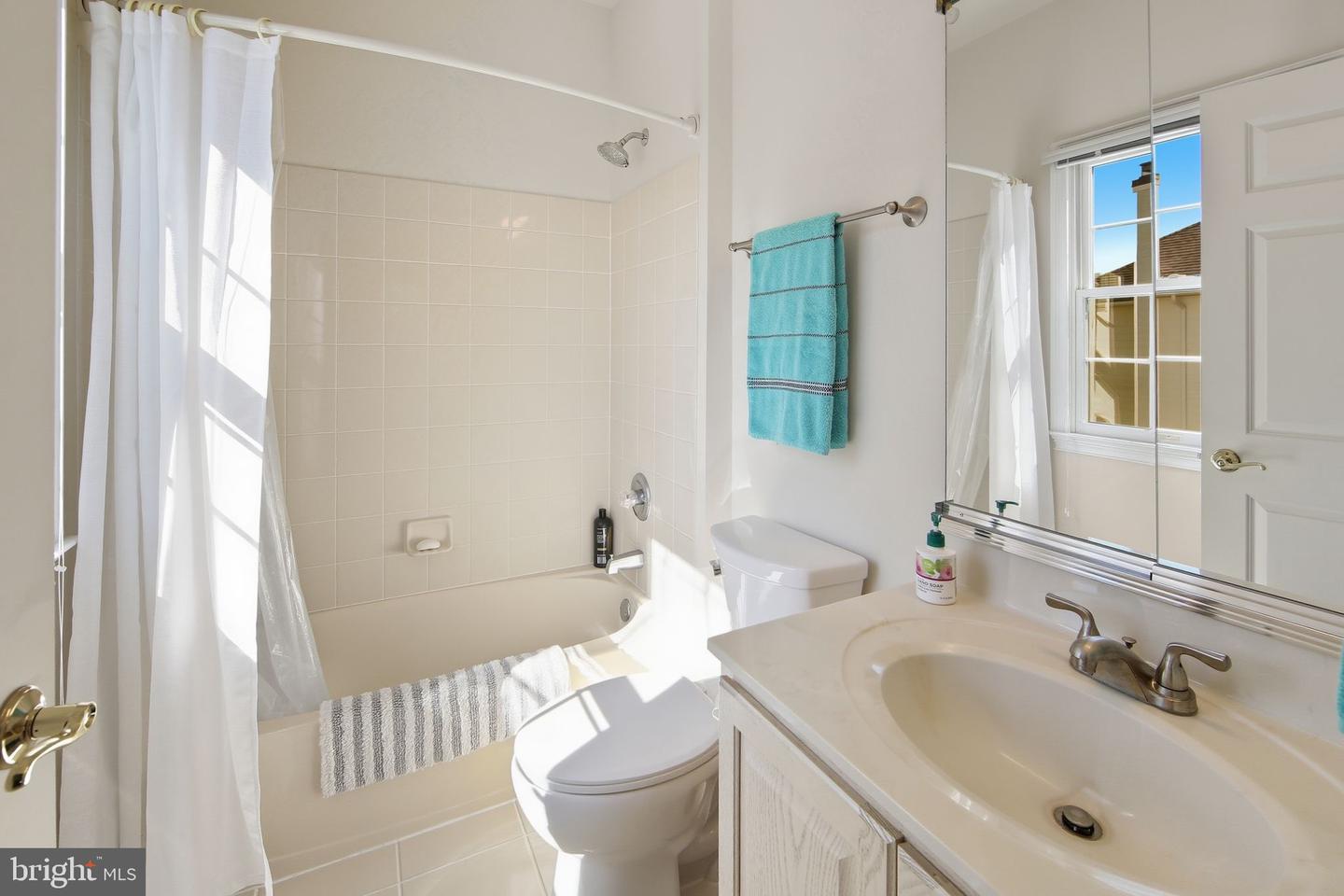 Chester Springs, Pennsylvania, 19425, United States, 4 Bedrooms Bedrooms, ,5 BathroomsBathrooms,Residential,For Sale,1987740