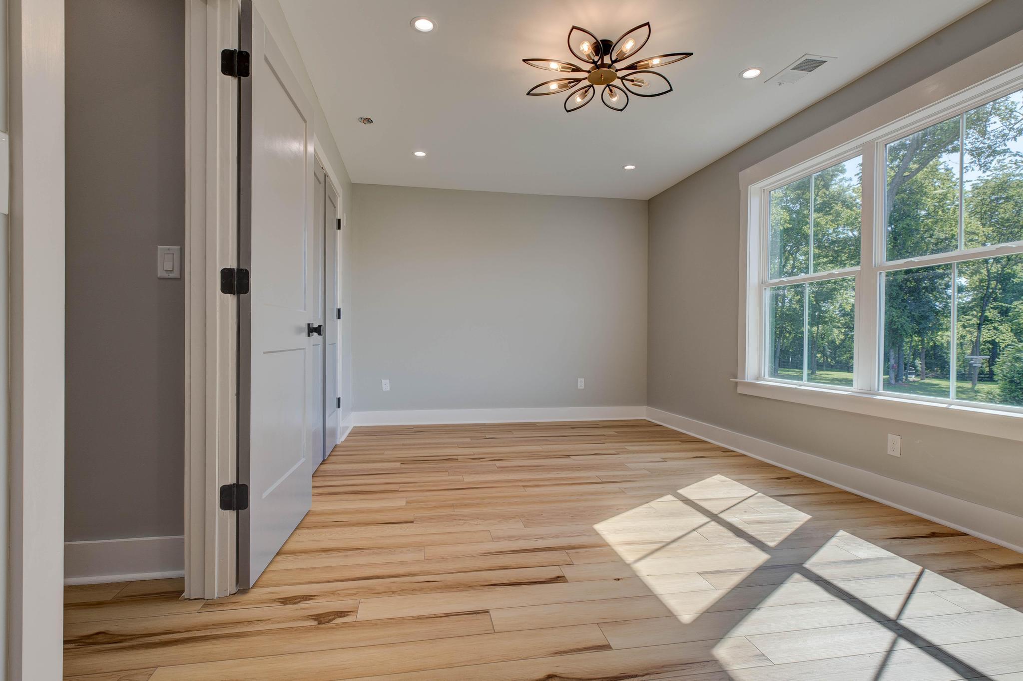 Richmond, Kentucky, 40475, United States, 4 Bedrooms Bedrooms, ,6 BathroomsBathrooms,Residential,For Sale,1971513