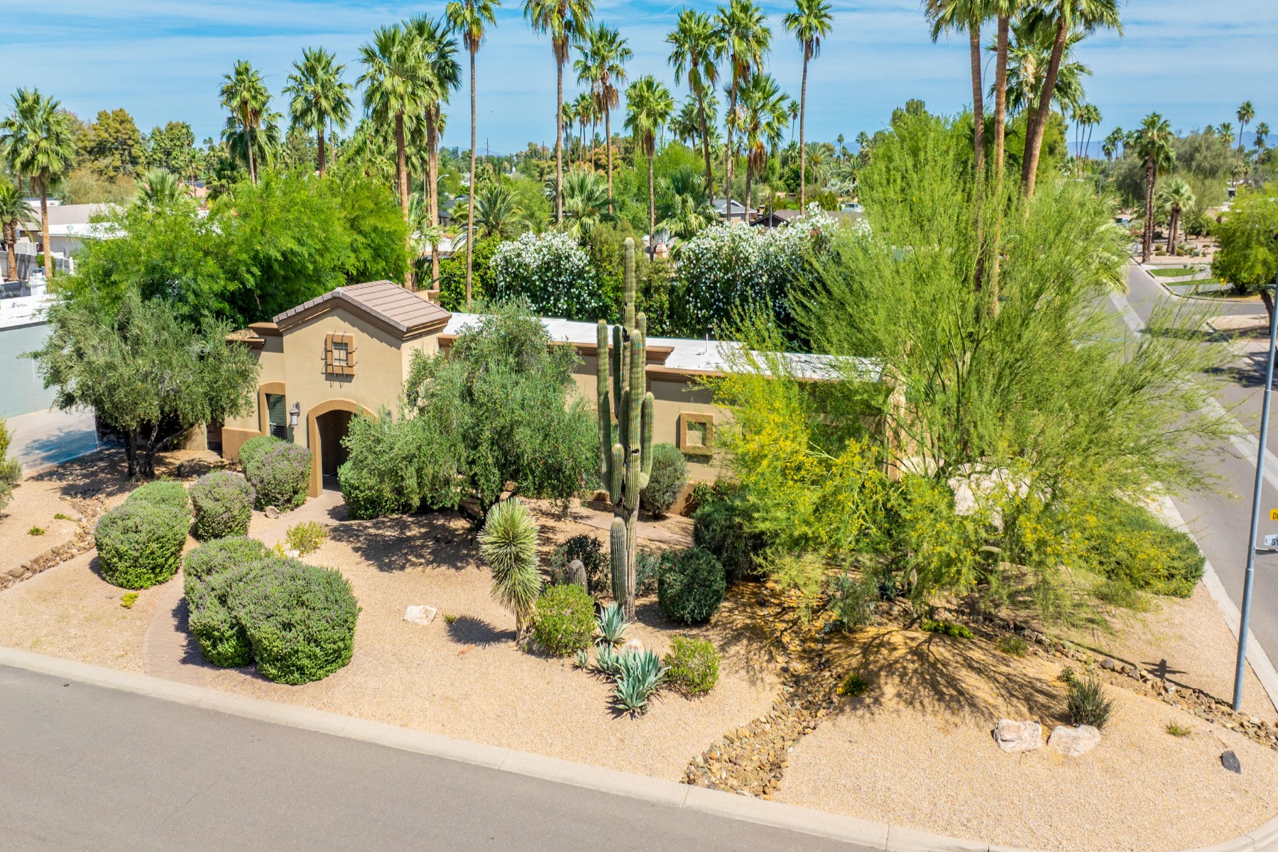  5630 E Sylvia Street  Scottsdale, AZ - 物件實景