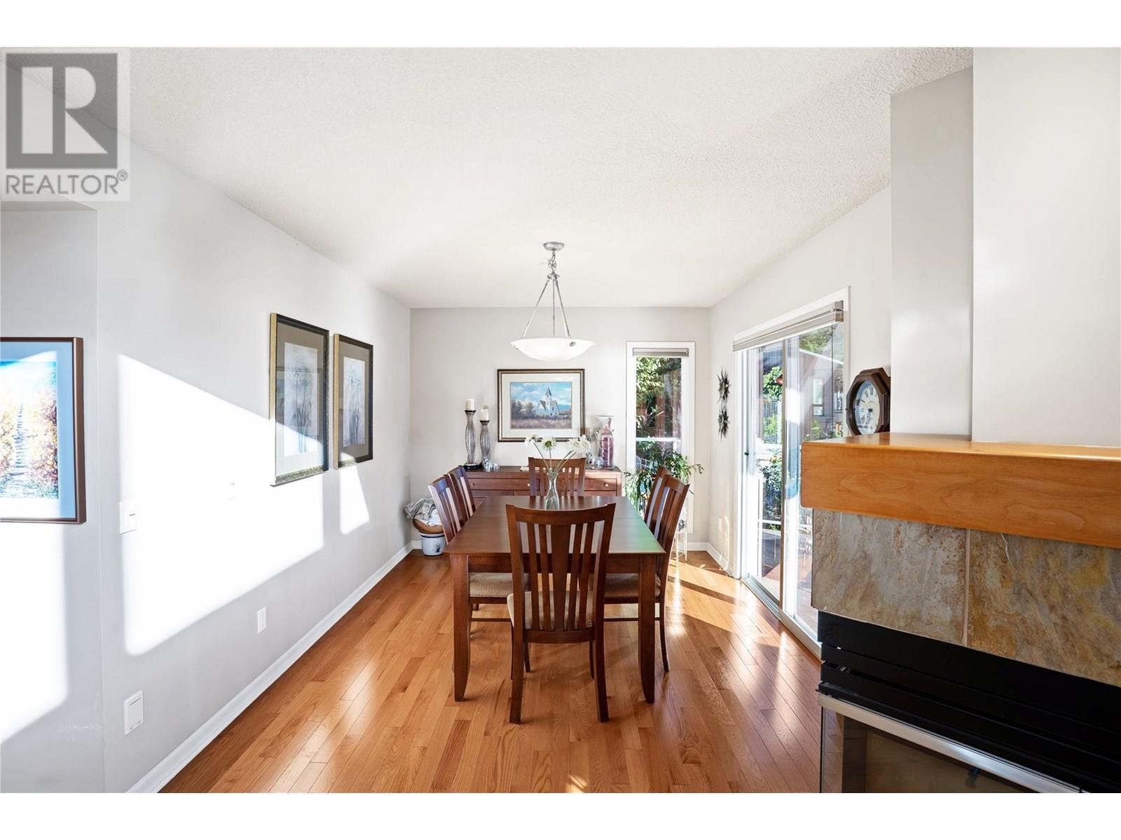 KELOWNA, British Columbia, V1V 2C3, CA, 5 Bedrooms Bedrooms, ,2 BathroomsBathrooms,Residential,For Sale,1911113