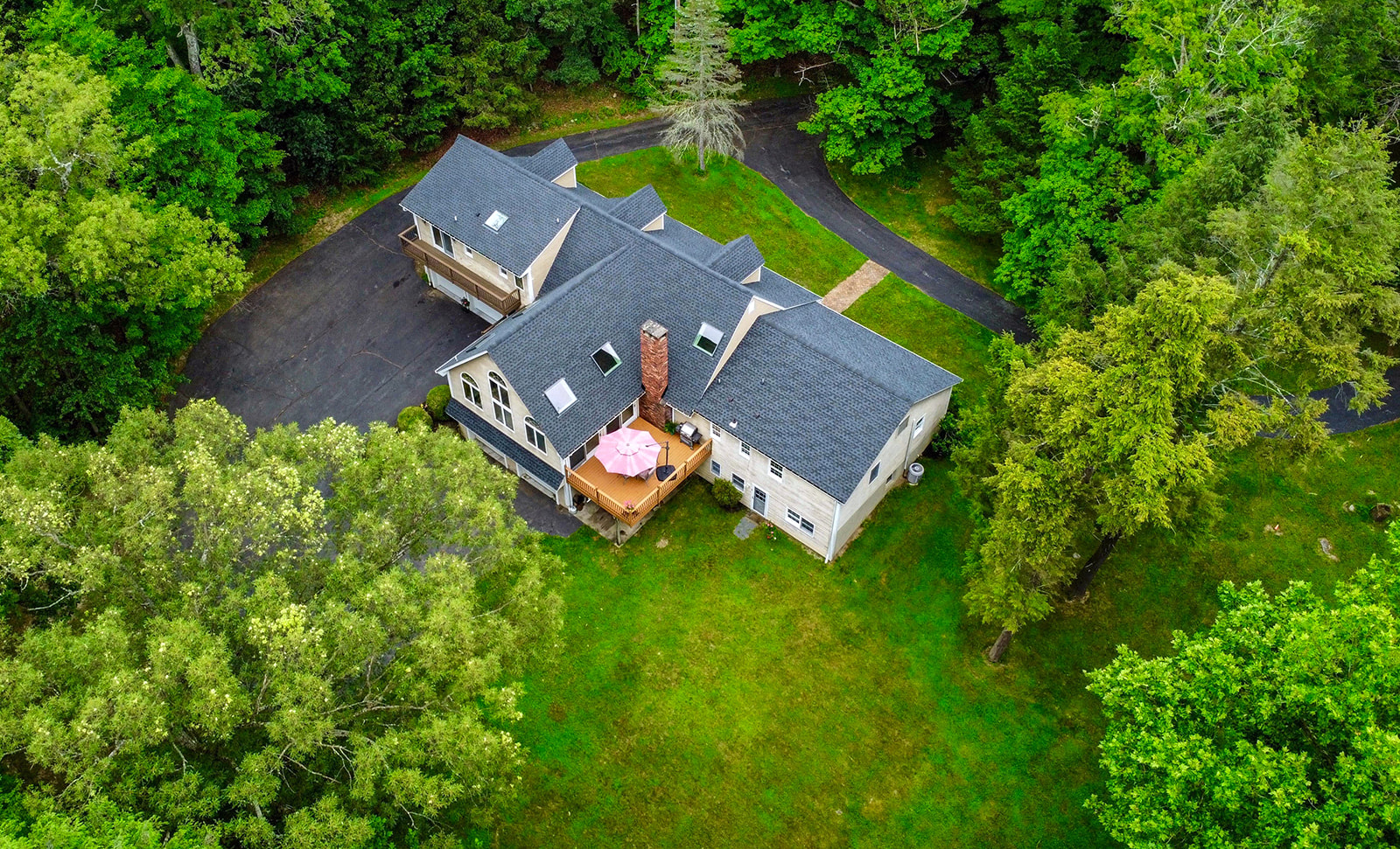 Ringwood, New Jersey, 07456, United States, 7 Bedrooms Bedrooms, ,4 BathroomsBathrooms,Residential,For Sale,1943457
