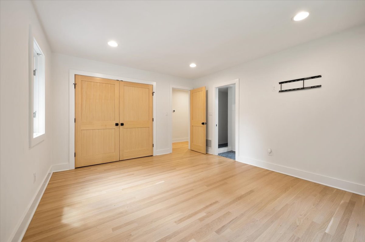 Bernardsville, New Jersey, 07924, United States, 5 Bedrooms Bedrooms, ,6 BathroomsBathrooms,Residential,For Sale,1981424