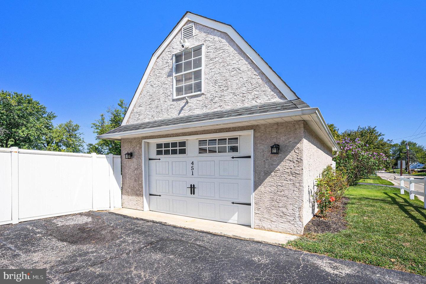 Lafayette Hill, Pennsylvania, 19444, United States, 5 Bedrooms Bedrooms, ,2 BathroomsBathrooms,Residential,For Sale,1999647