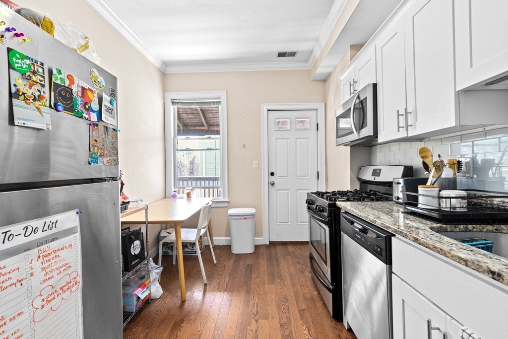 Boston, Massachusetts, 02121, United States, 11 Bedrooms Bedrooms, ,3 BathroomsBathrooms,Residential,For Sale,1998494