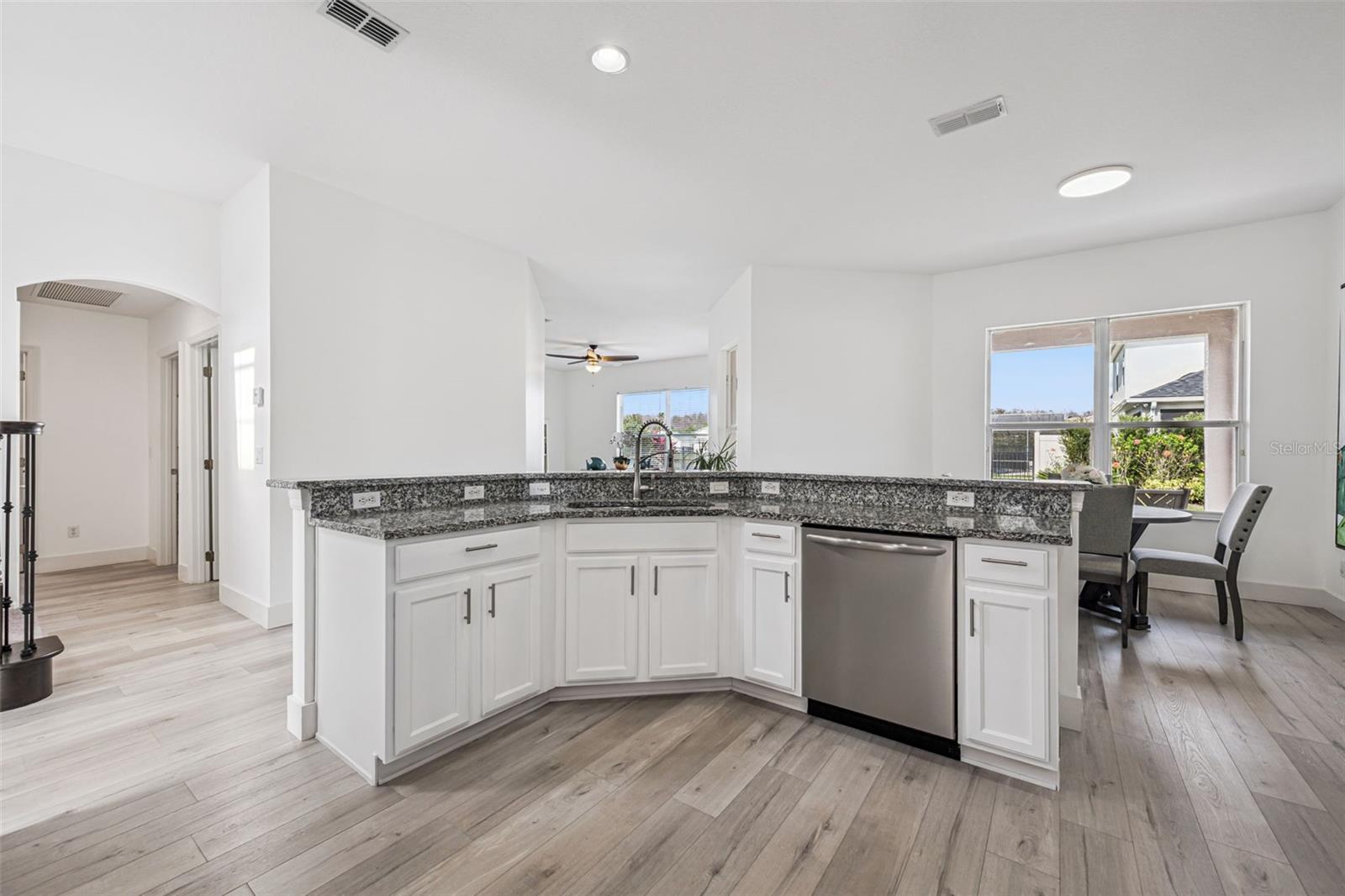 ORLANDO, Florida, 32837, United States, 5 Bedrooms Bedrooms, ,3 BathroomsBathrooms,Residential,For Sale,2010321