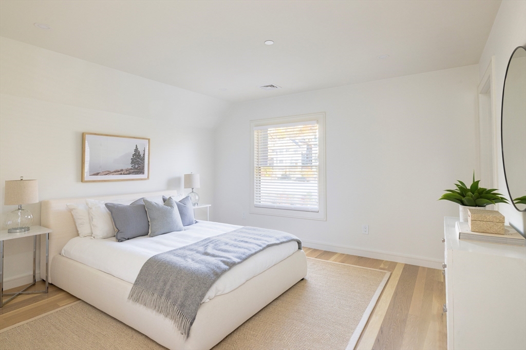 Brookline, Massachusetts, 02446, United States, 5 Bedrooms Bedrooms, ,5 BathroomsBathrooms,Residential,For Sale,1997536