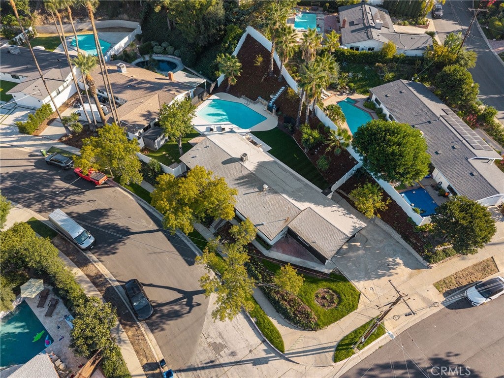 Woodland Hills, California, 91367, United States, 3 Bedrooms Bedrooms, ,2 BathroomsBathrooms,Residential,For Sale,1991959