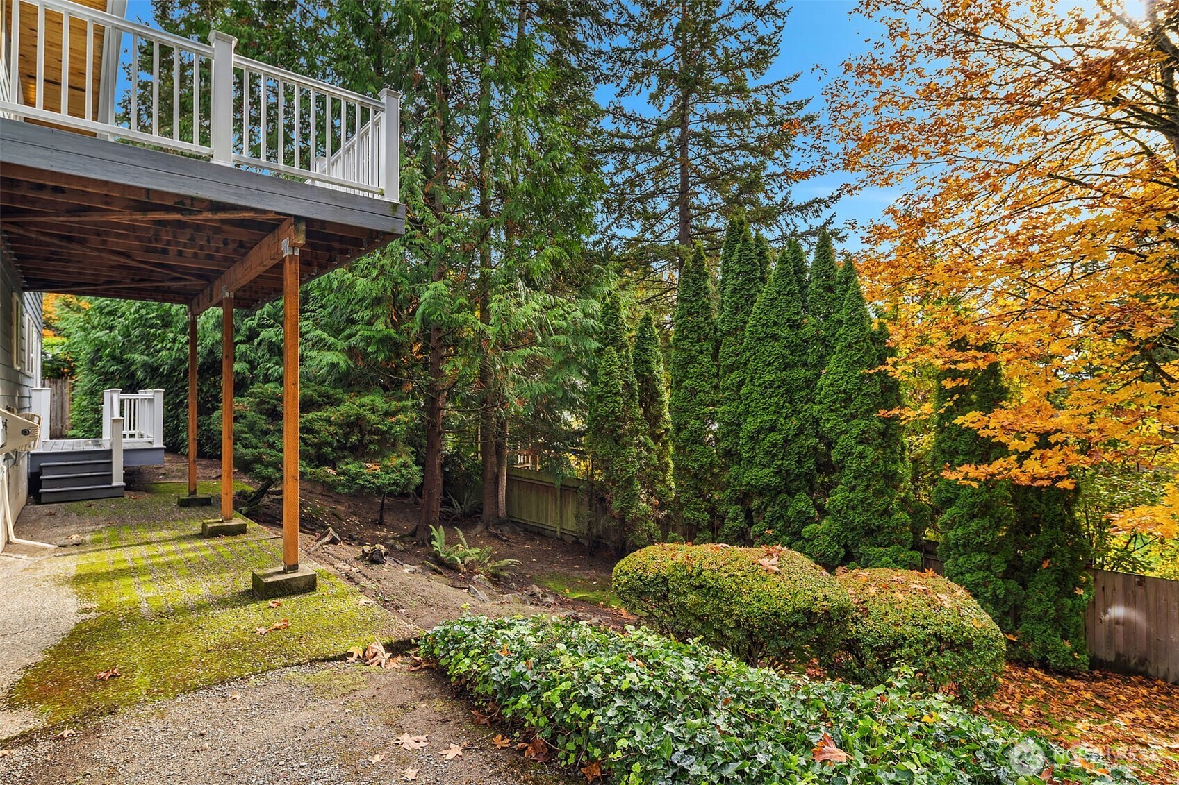 Redmond, Washington, 98052, United States, 3 Bedrooms Bedrooms, ,2 BathroomsBathrooms,Residential,For Sale,1990985