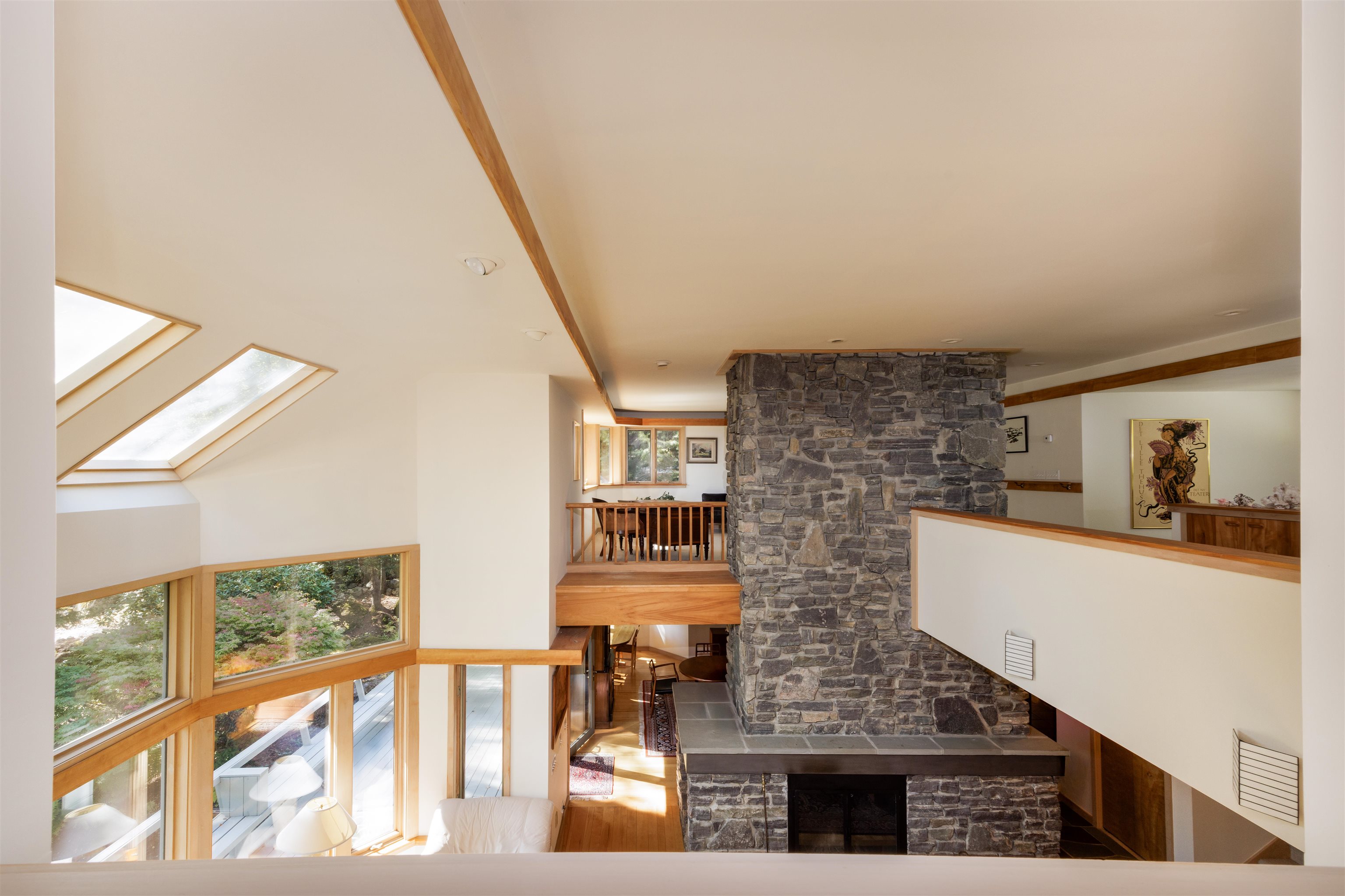 Grantham, New Hampshire, 03753, United States, 4 Bedrooms Bedrooms, ,3 BathroomsBathrooms,Residential,For Sale,1947090
