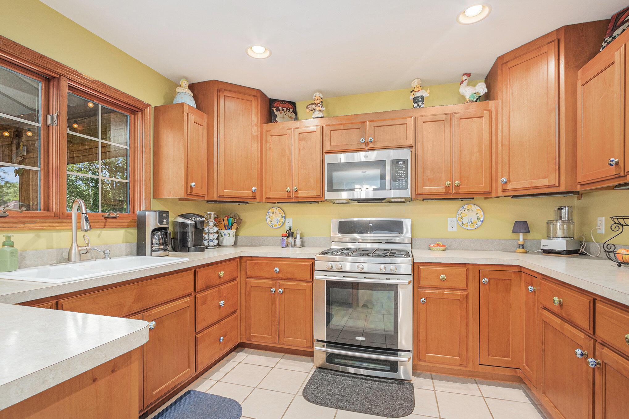 Dyer, Indiana, 46311, United States, 3 Bedrooms Bedrooms, ,3 BathroomsBathrooms,Residential,For Sale,1930978