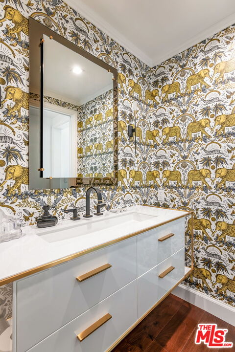 Pacific Palisades, California, 90272, United States, 4 Bedrooms Bedrooms, ,6 BathroomsBathrooms,Residential,For Sale,1796963