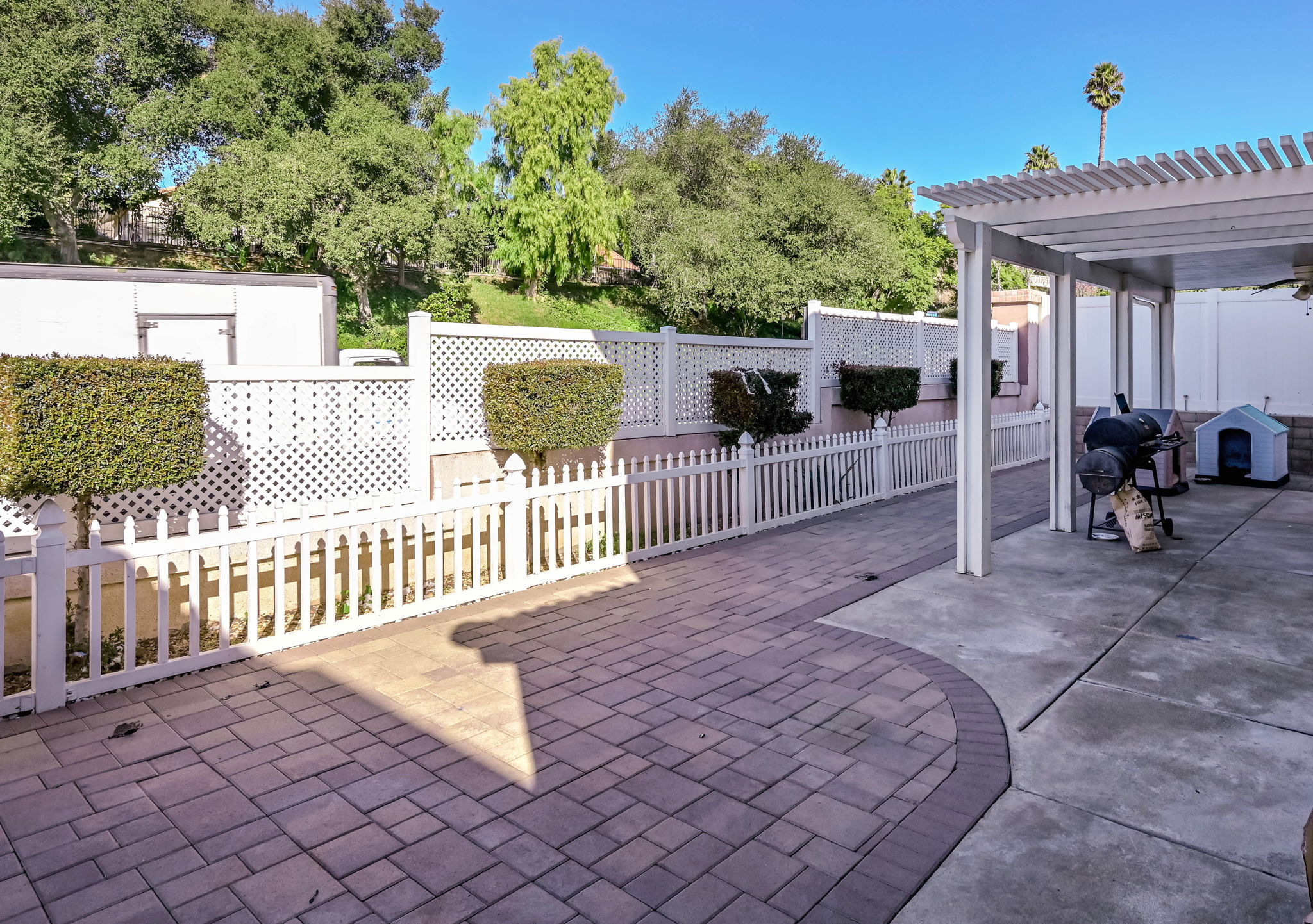 Corona, California, 92879, United States, 2 Bedrooms Bedrooms, ,3 BathroomsBathrooms,Residential,For Sale,2008178