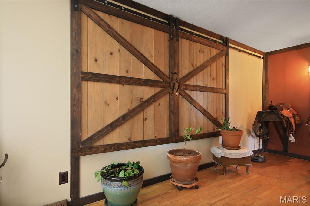 Lebanon, Missouri, 65536, United States, 3 Bedrooms Bedrooms, ,2 BathroomsBathrooms,Residential,For Sale,1982257