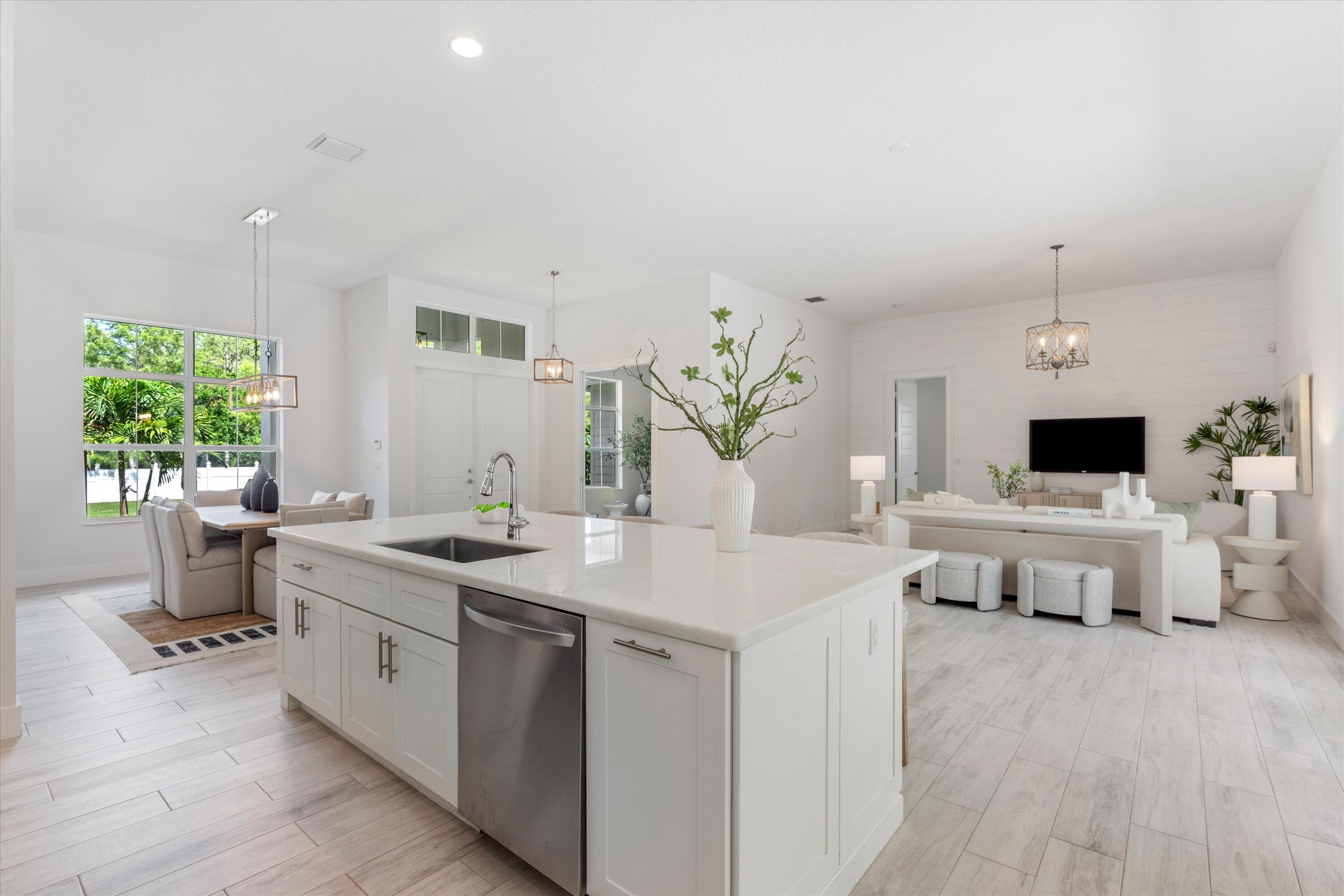 Palm Beach Gardens, Florida, 33418, United States, 4 Bedrooms Bedrooms, ,3 BathroomsBathrooms,Residential,For Sale,1949716