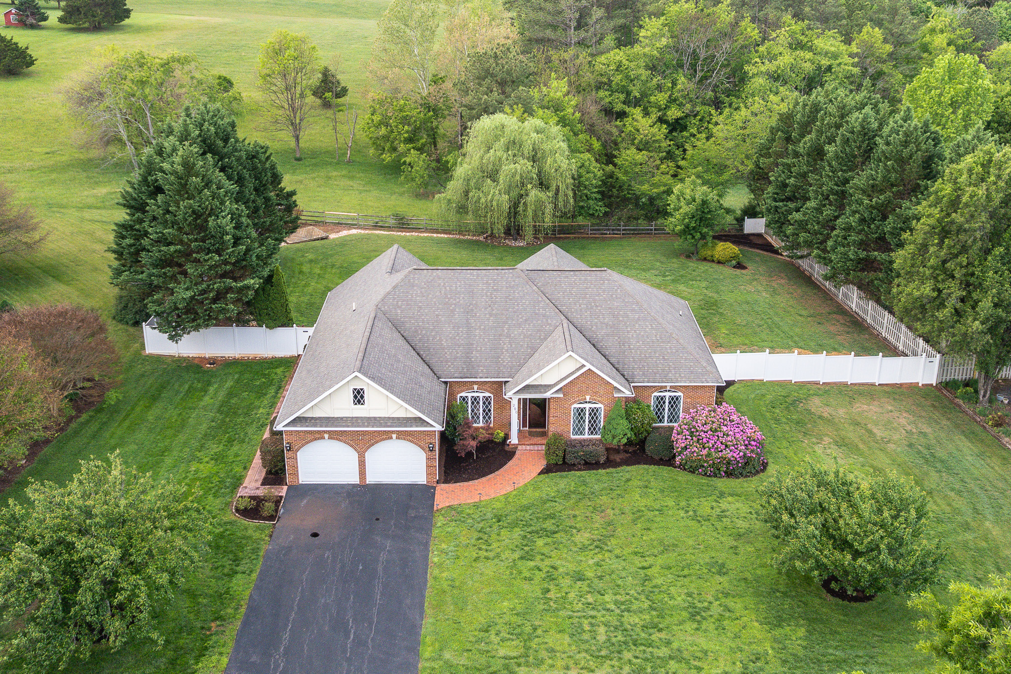 Bedford, Virginia, 24523, United States, 3 Bedrooms Bedrooms, ,2 BathroomsBathrooms,Residential,For Sale,2048776