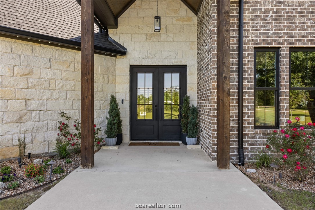 Iola, Texas, 77861, United States, 4 Bedrooms Bedrooms, ,5 BathroomsBathrooms,Residential,For Sale,2026143