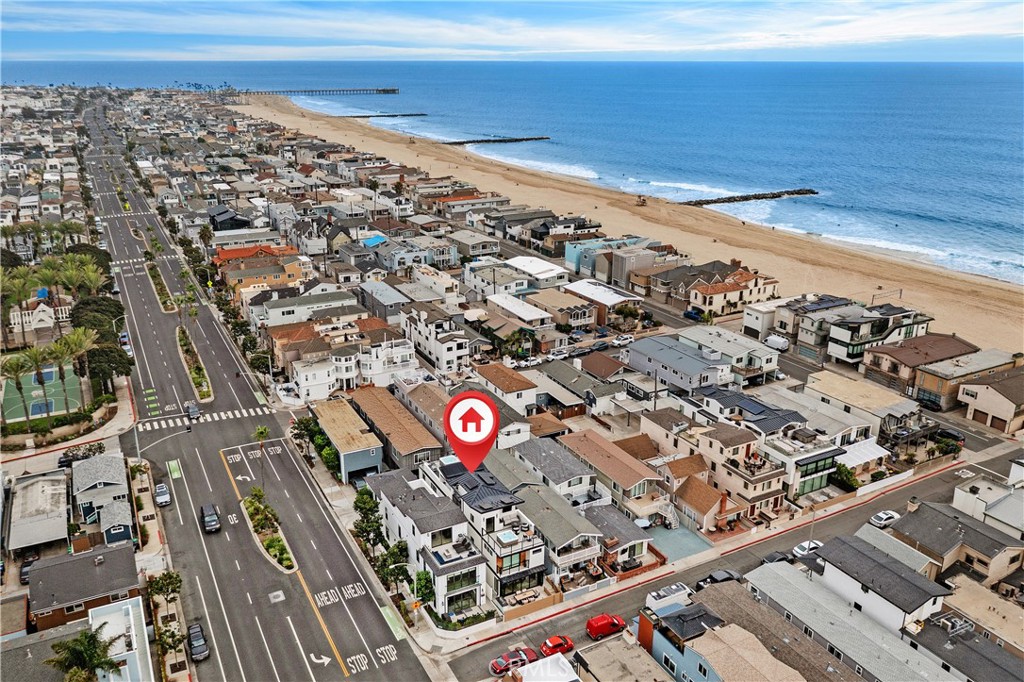 Newport Beach, California, 92663, United States, 5 Bedrooms Bedrooms, ,6 BathroomsBathrooms,Residential,For Sale,1993408