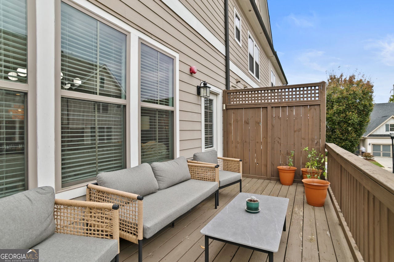 Marietta, Georgia, 30064, United States, 3 Bedrooms Bedrooms, ,4 BathroomsBathrooms,Residential,For Sale,1968342