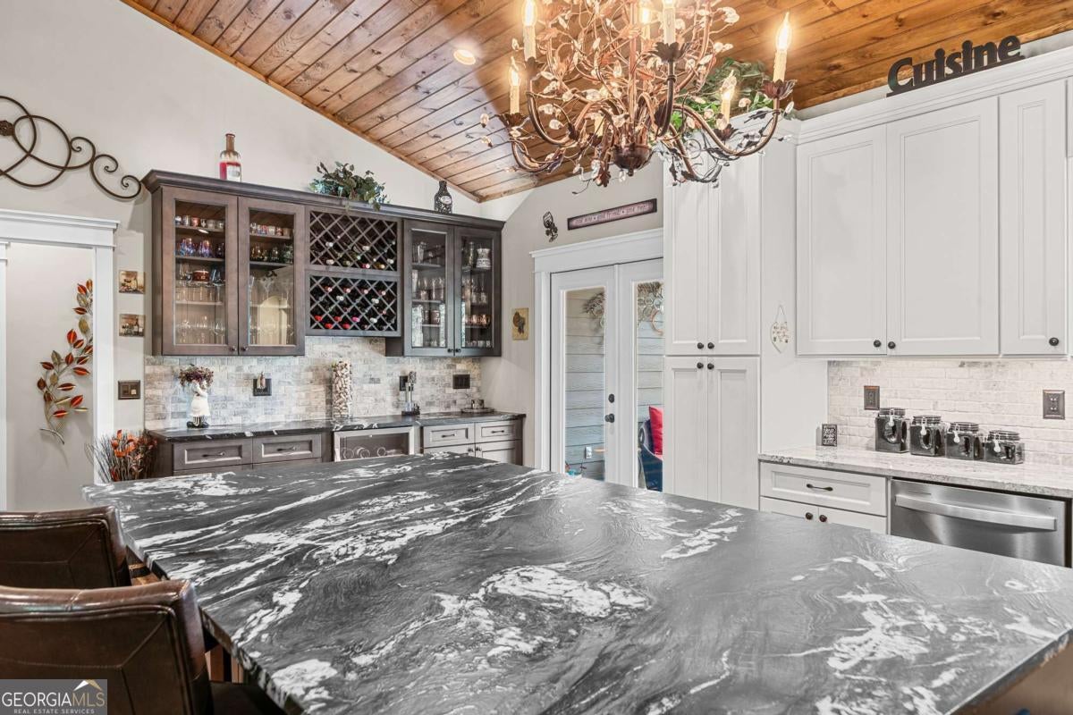 Talking Rock, Georgia, 30175, United States, 3 Bedrooms Bedrooms, ,2 BathroomsBathrooms,Residential,For Sale,1972070