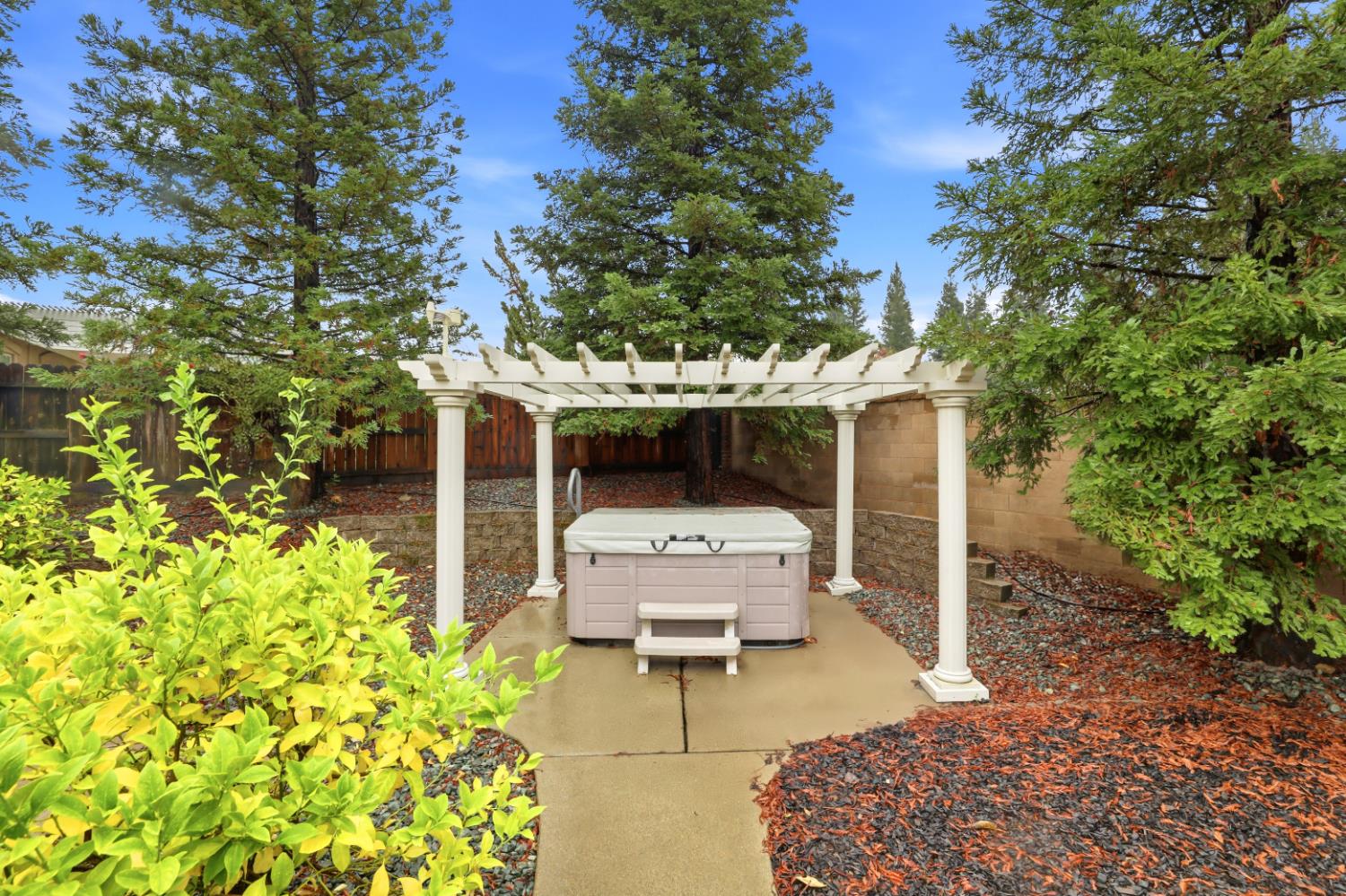 Folsom, California, 95630, United States, 3 Bedrooms Bedrooms, ,2 BathroomsBathrooms,Residential,For Sale,1992900