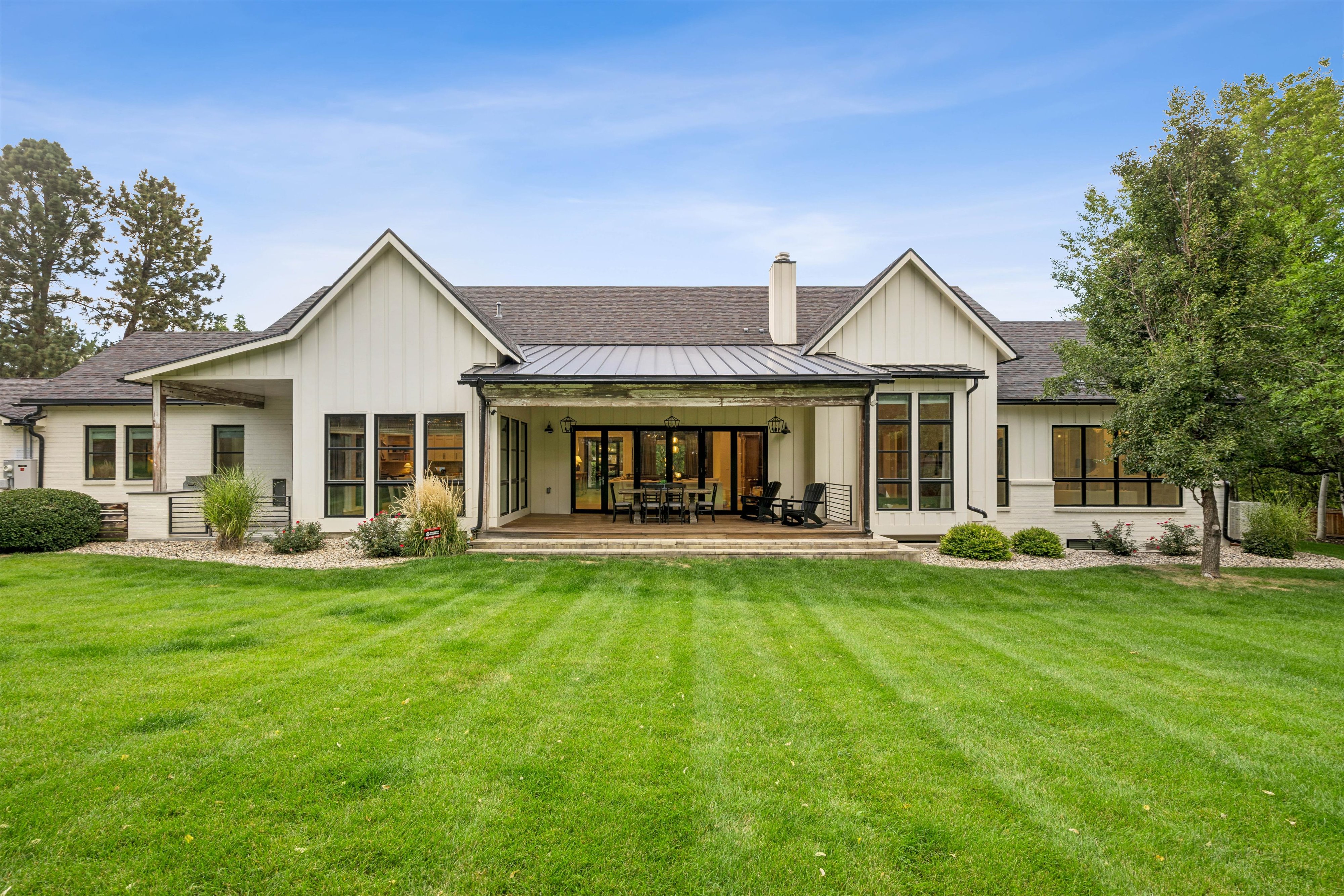  Modern Cherry Hills Masterpiece: Rare Main-Floor Luxury - 物件實景