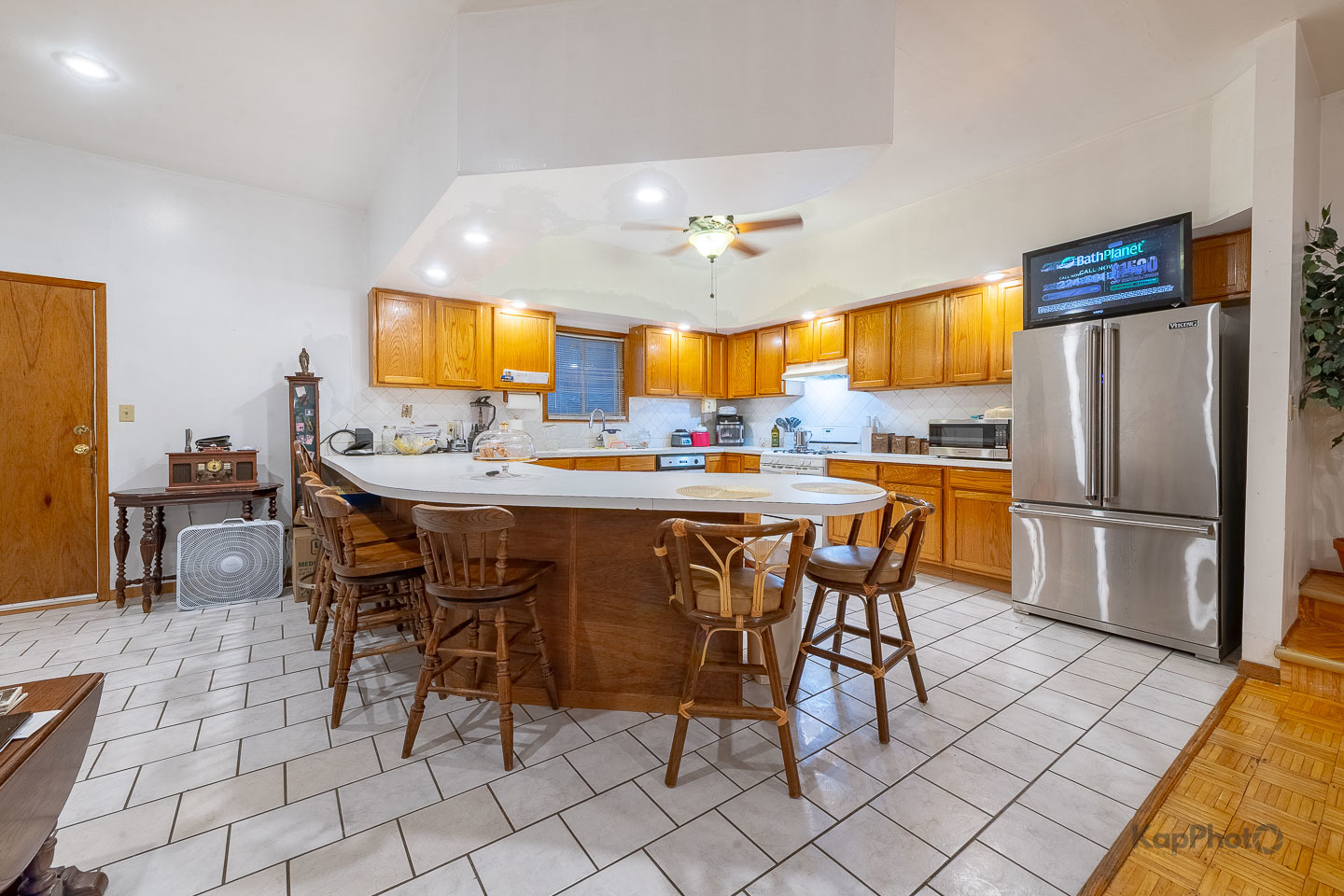 Chicago, Illinois, 60608, United States, 3 Bedrooms Bedrooms, ,5 BathroomsBathrooms,Residential,For Sale,1986120