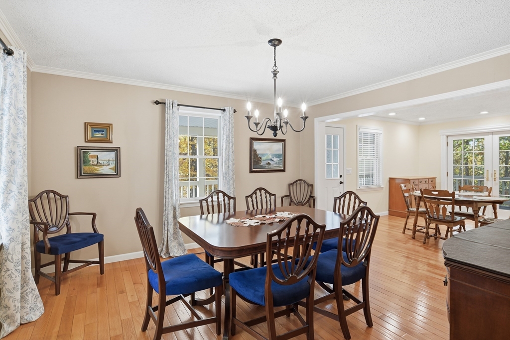 Monson, Massachusetts, 01057, United States, 4 Bedrooms Bedrooms, ,3 BathroomsBathrooms,Residential,For Sale,1969322