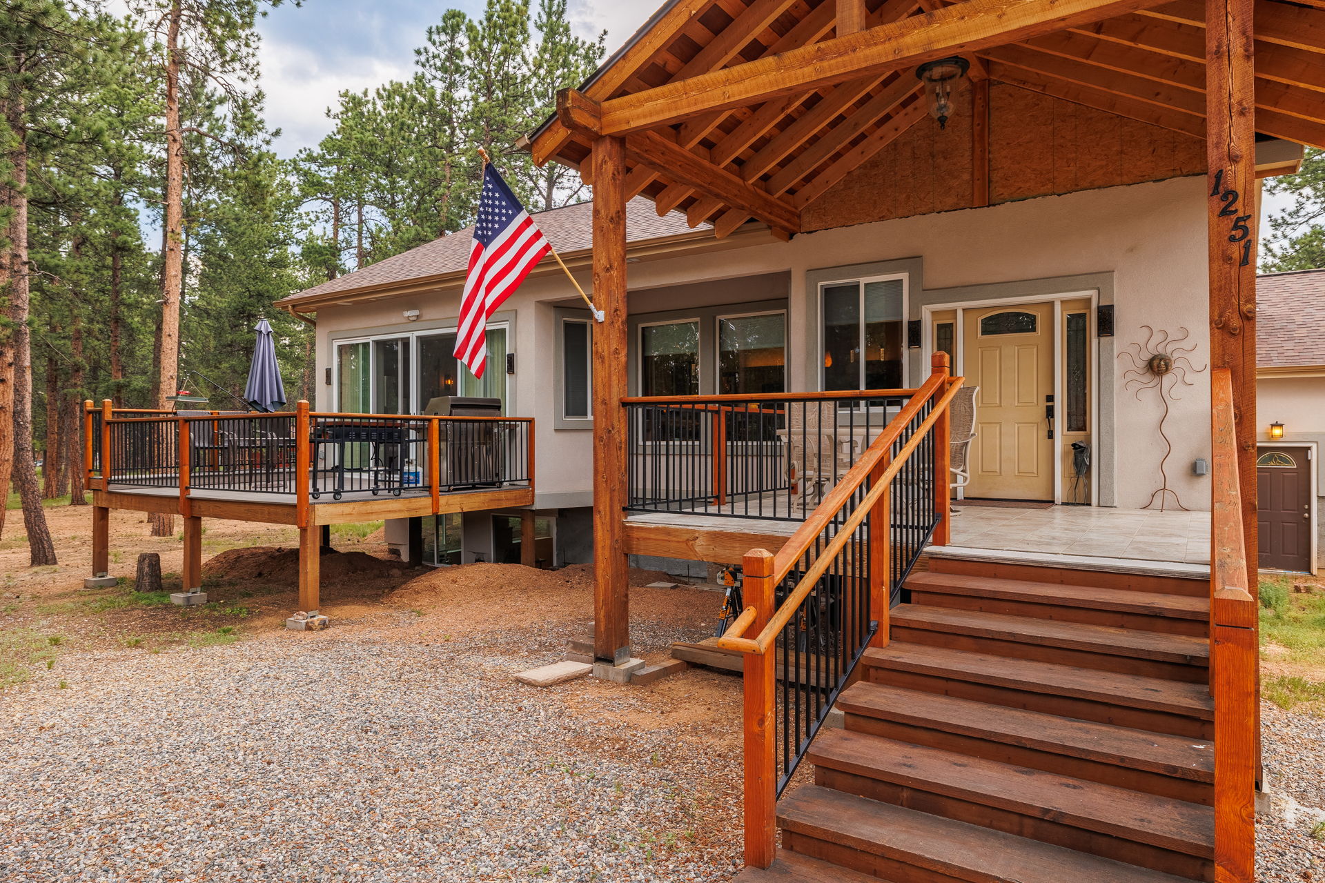 Woodland Park, Colorado, 80863, United States, 1 Bedroom Bedrooms, ,2 BathroomsBathrooms,Residential,For Sale,1896671