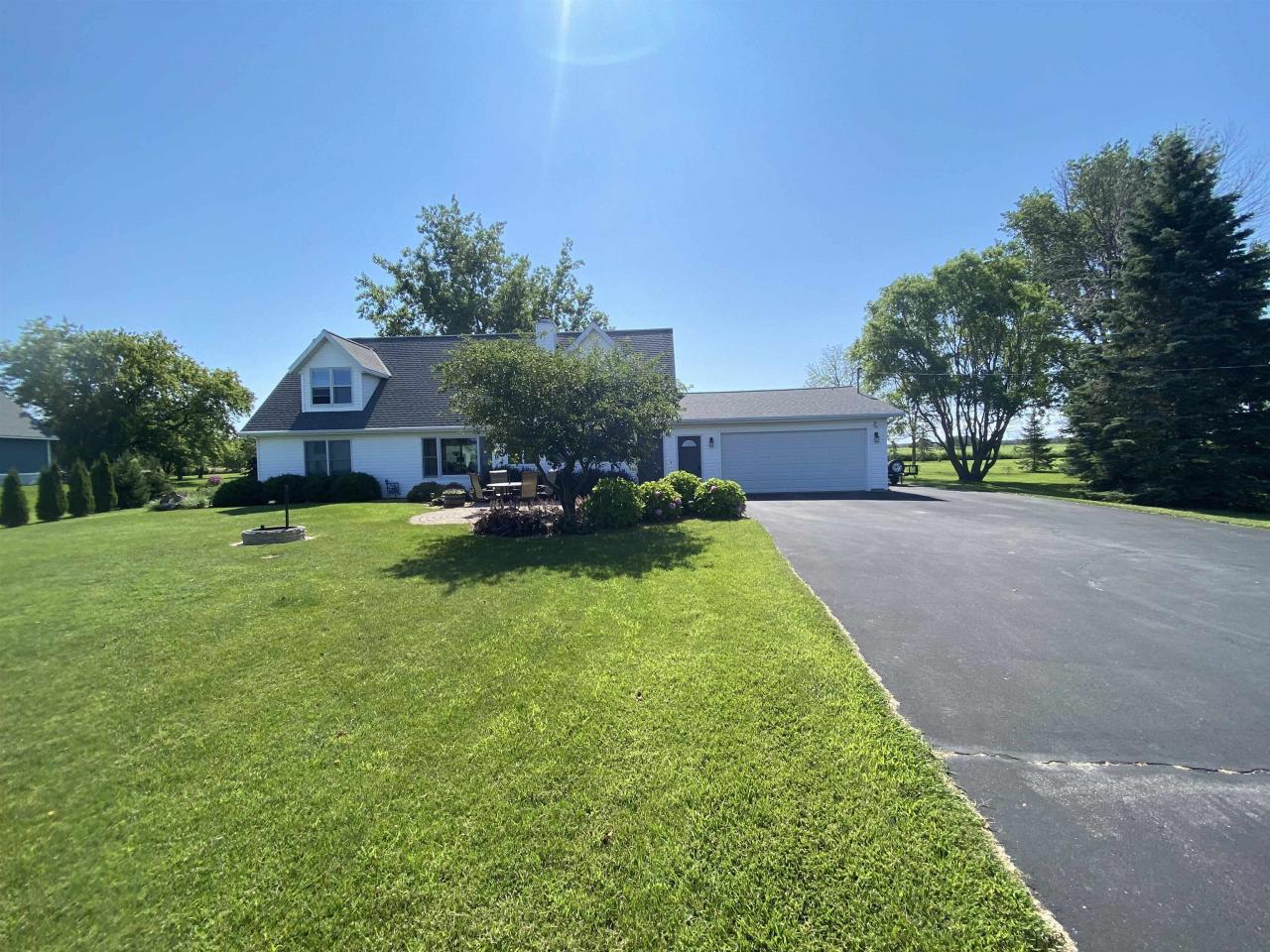 Brussels, Wisconsin, 54204, United States, 4 Bedrooms Bedrooms, ,3 BathroomsBathrooms,Residential,For Sale,1837753