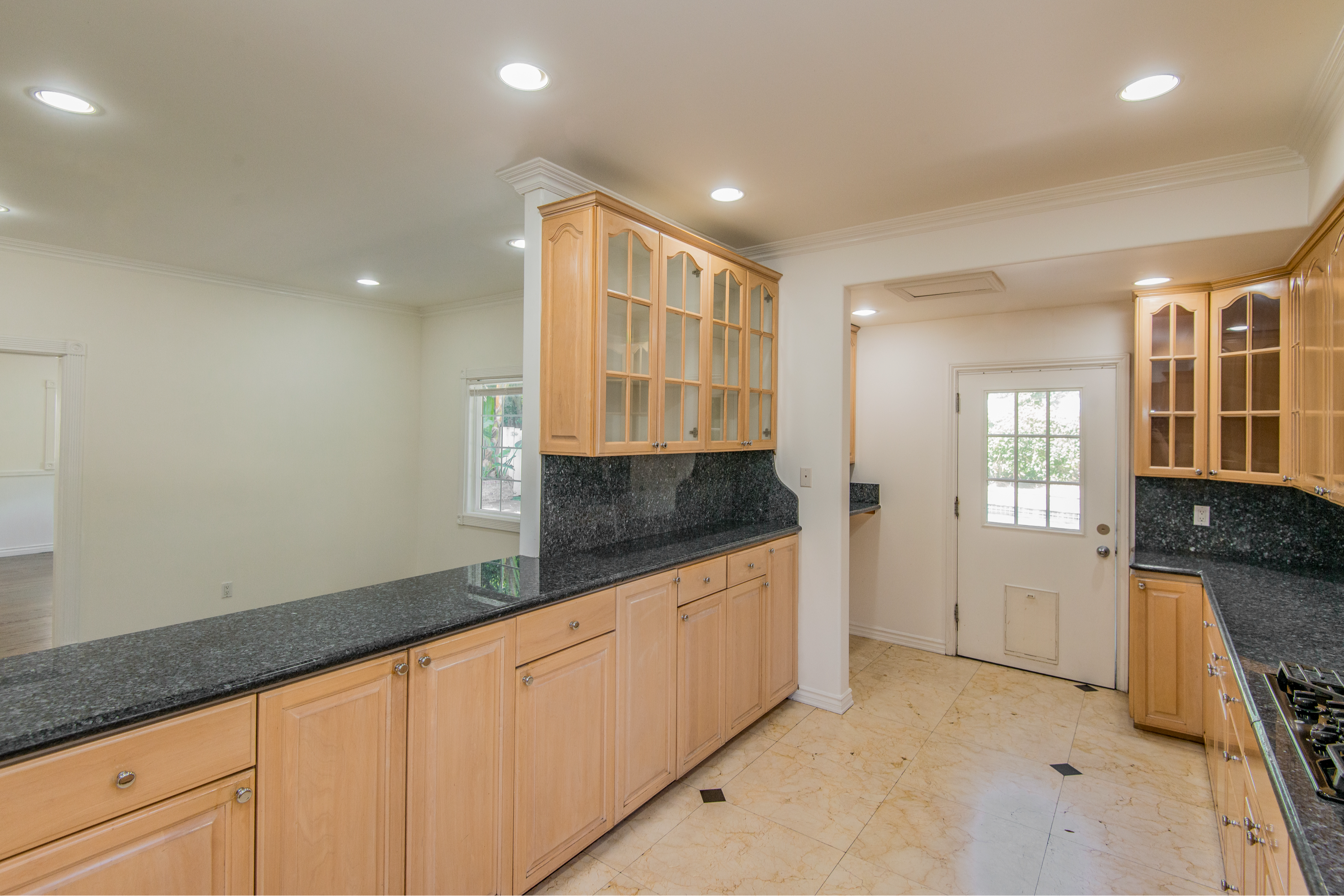  4343 Shadyglade Avenue - 物件實景