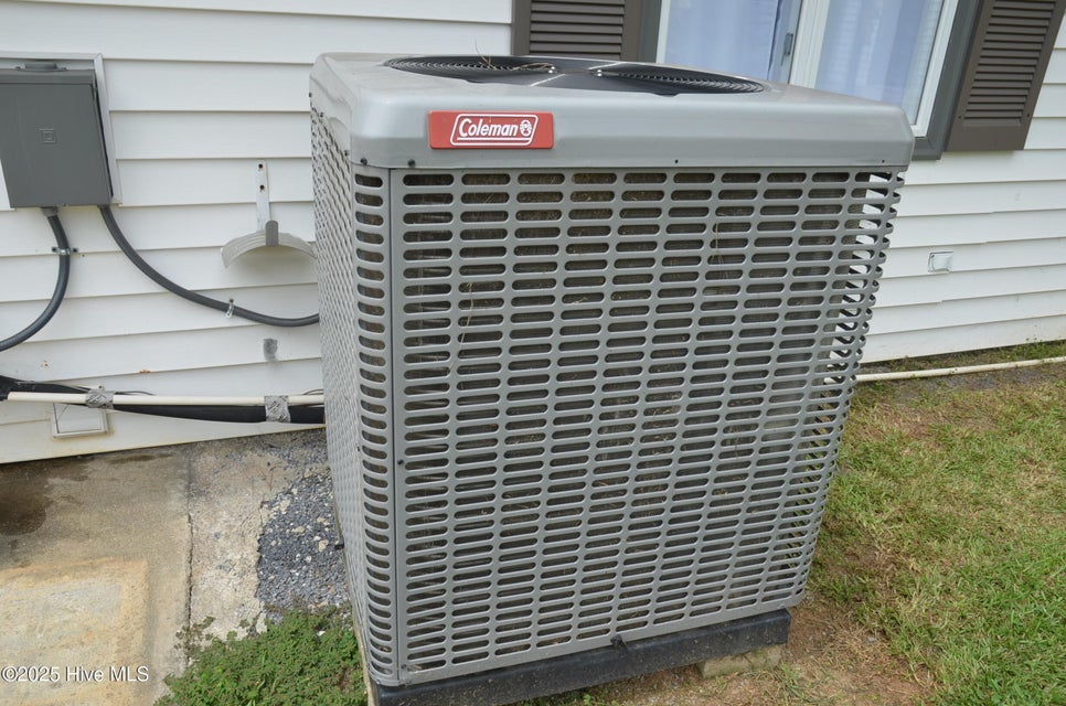 Spring Hope, North Carolina, 27882, United States, 4 Bedrooms Bedrooms, ,2 BathroomsBathrooms,Residential,For Sale,1974659