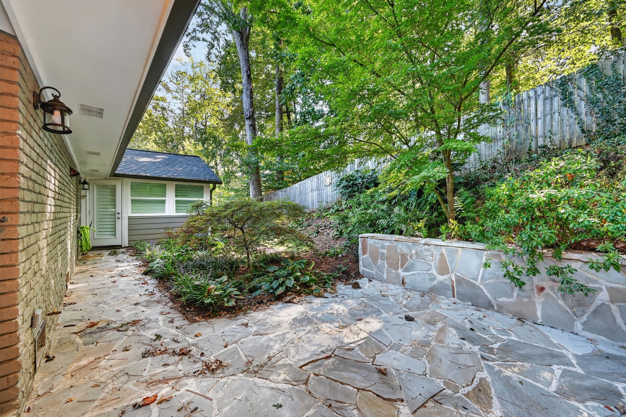  Thoughtfully Renovated Residence in Green Oaks - 物件實景
