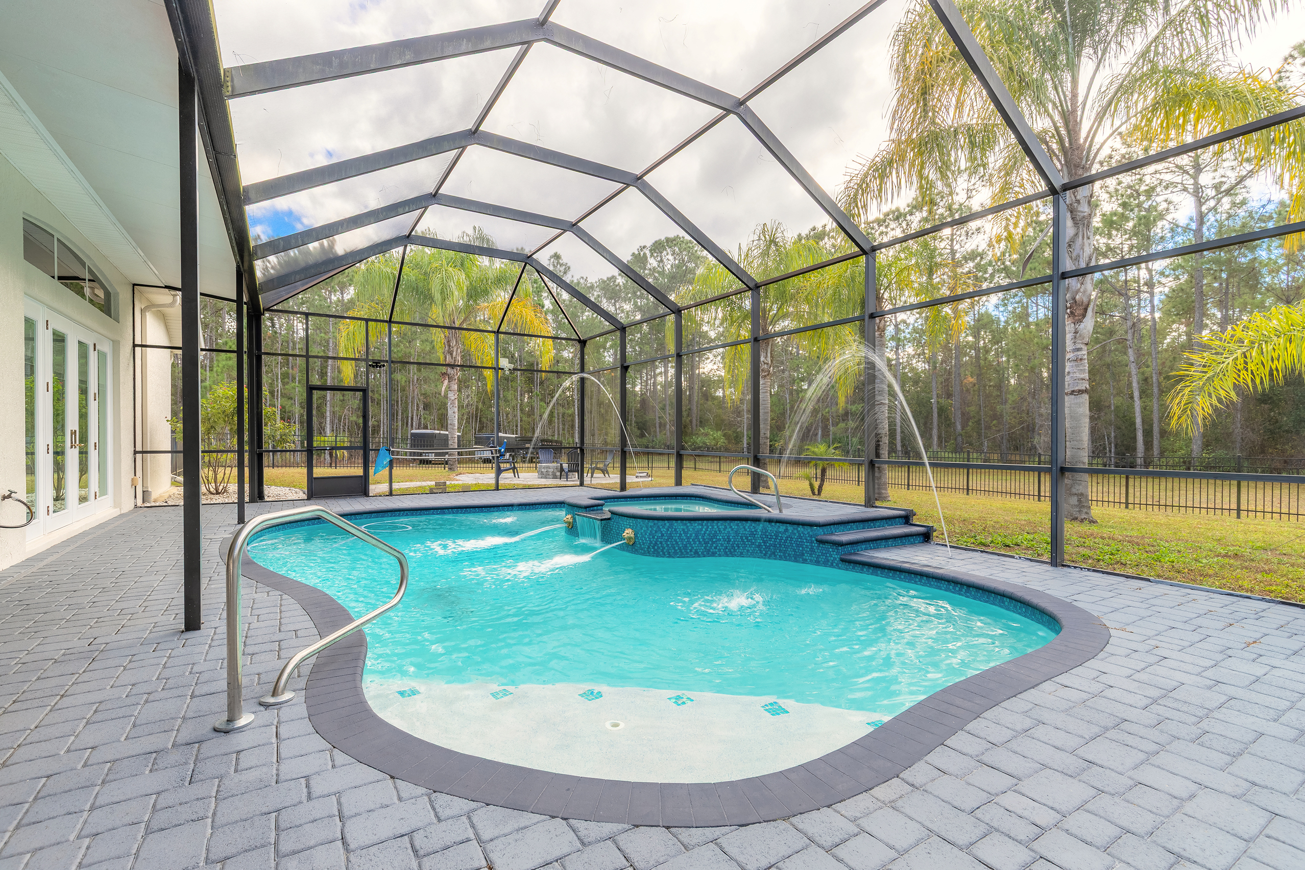 Daytona Beach, Florida, 32124, United States, 5 Bedrooms Bedrooms, ,4 BathroomsBathrooms,Residential,For Sale,2006264