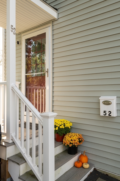 Lynn, Massachusetts, 01904, United States, 2 Bedrooms Bedrooms, ,4 BathroomsBathrooms,Residential,For Sale,1978027