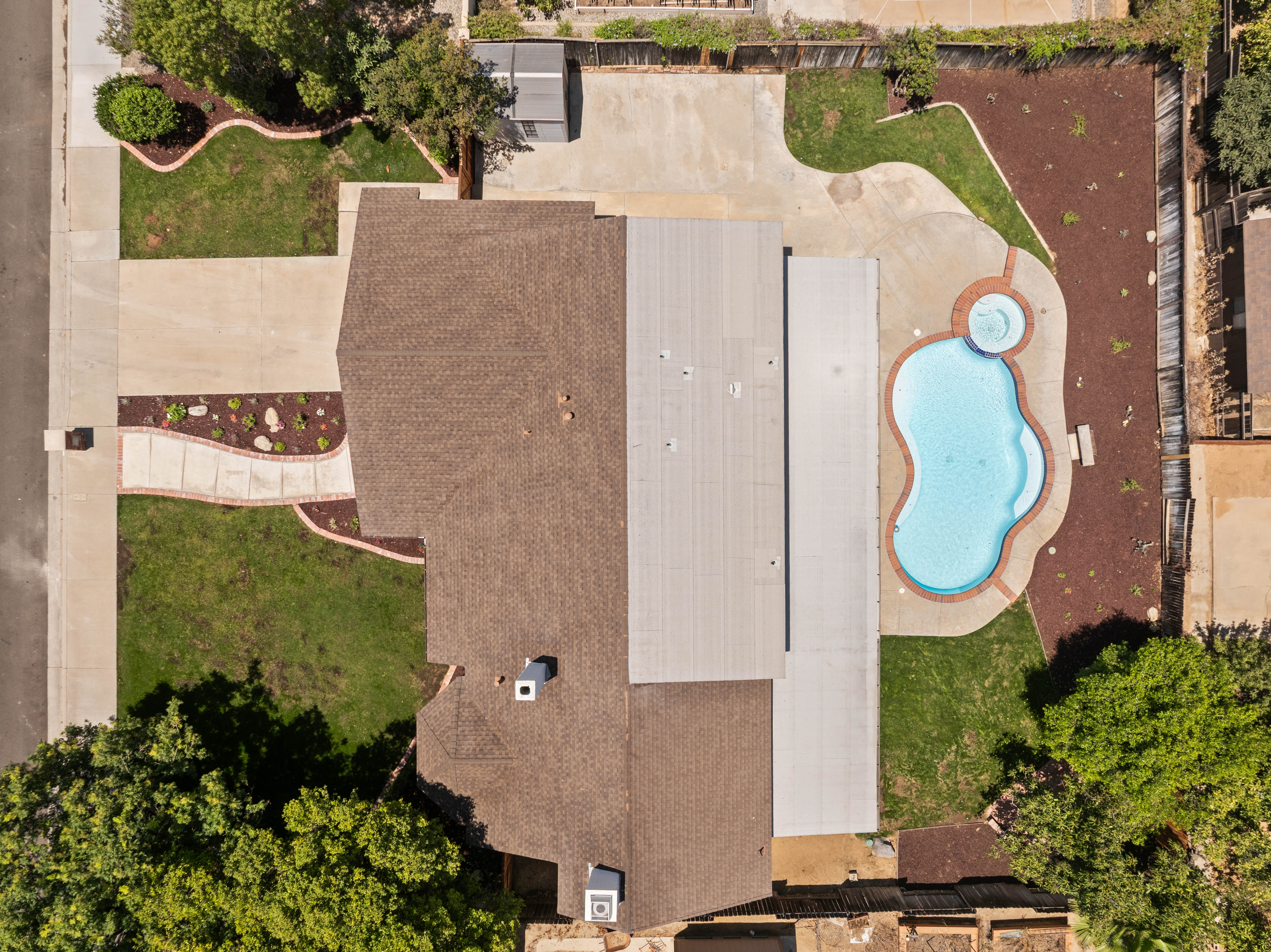  2463 Falling Oak Drive, Riverside, CA 92506 - 物件實景