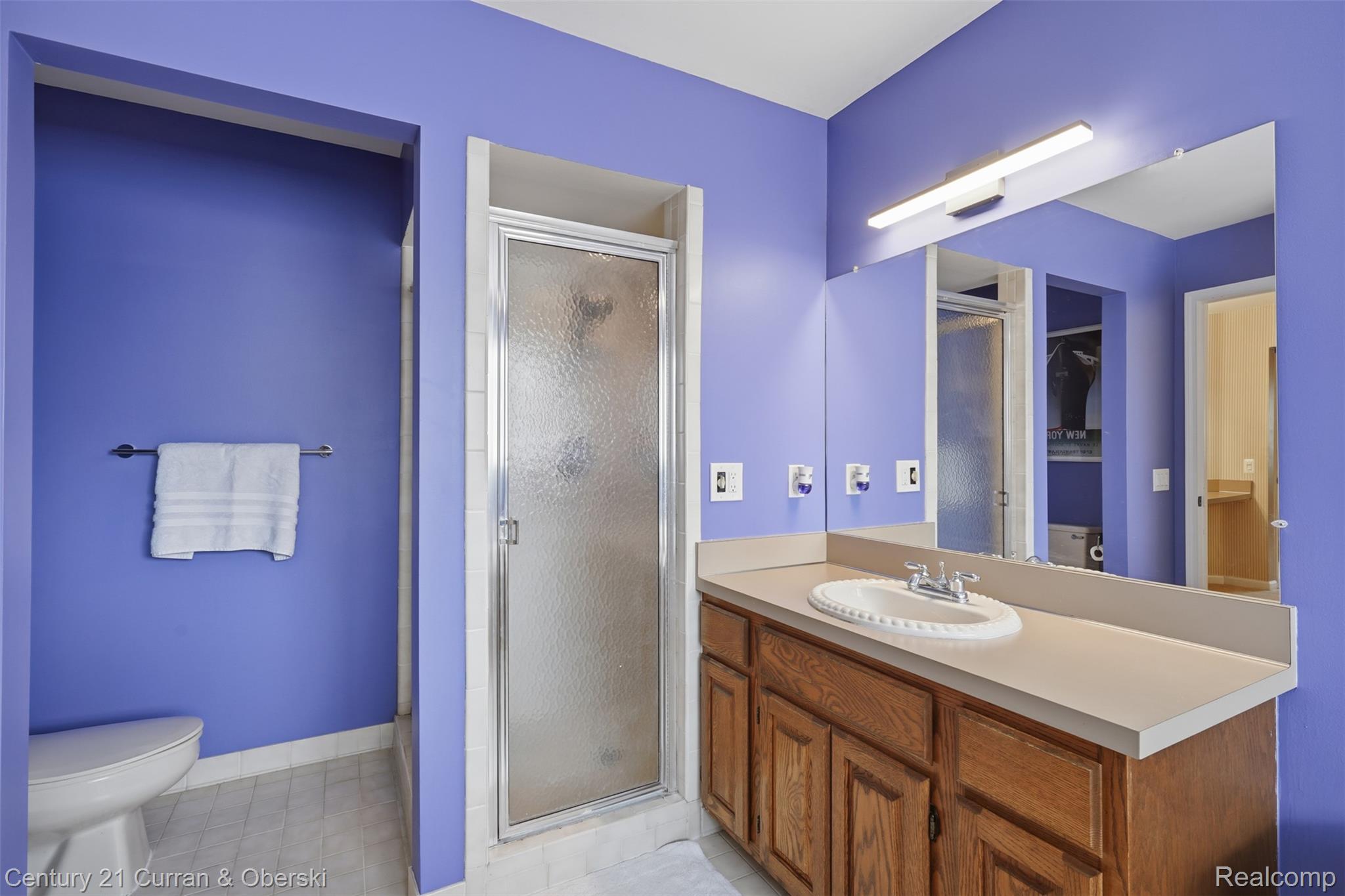 Farmington Hills, Michigan, 48331, United States, 4 Bedrooms Bedrooms, ,4 BathroomsBathrooms,Residential,For Sale,2048985