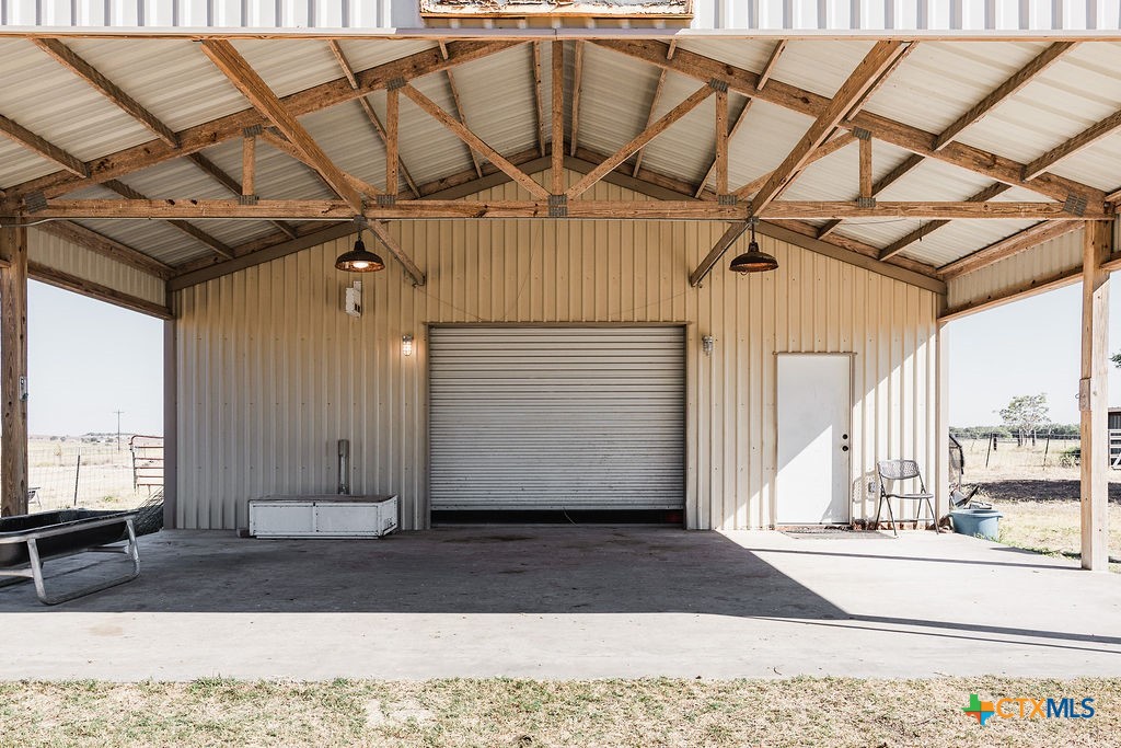 Yoakum, Texas, 77995, United States, 4 Bedrooms Bedrooms, ,3 BathroomsBathrooms,Residential,For Sale,1958998