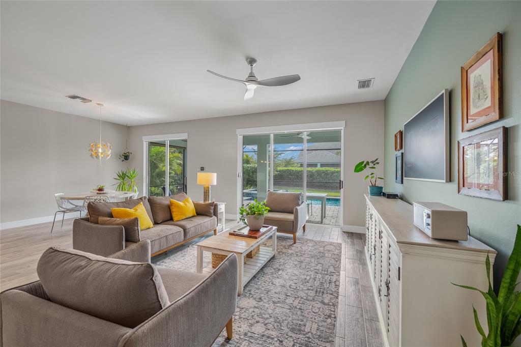 Bradenton, Florida, 34211, United States, 4 Bedrooms Bedrooms, ,4 BathroomsBathrooms,Residential,For Sale,1723904