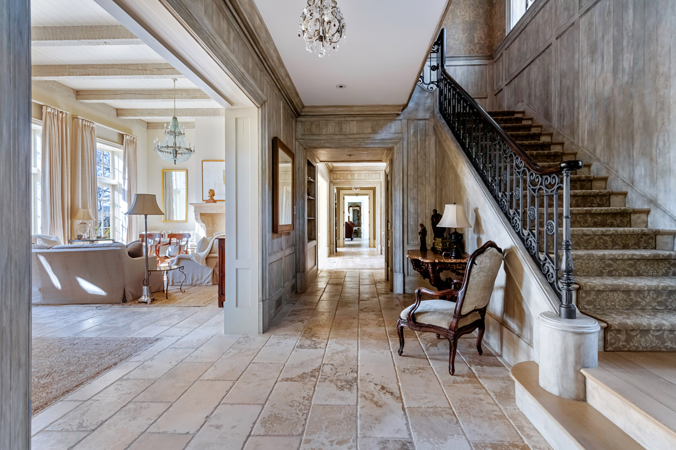  Magnificent Buckhead Home on 2.2+/- Acres with Pool and Pool House - 物件實景